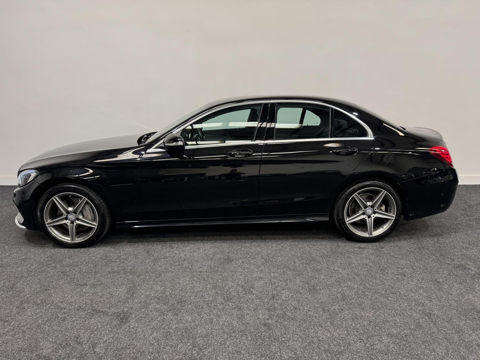 Mercedes-Benz C Class 2.1 C250 BlueTEC AMG Line Saloon 4dr Diesel G-Tronic+ Euro 6 (s/s) (204 ps)