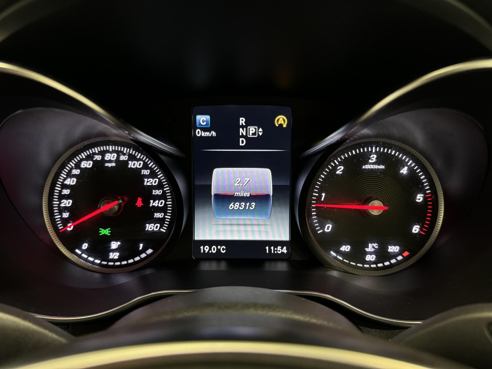 Mercedes-Benz C Class 2.1 C250 BlueTEC AMG Line Saloon 4dr Diesel G-Tronic+ Euro 6 (s/s) (204 ps)