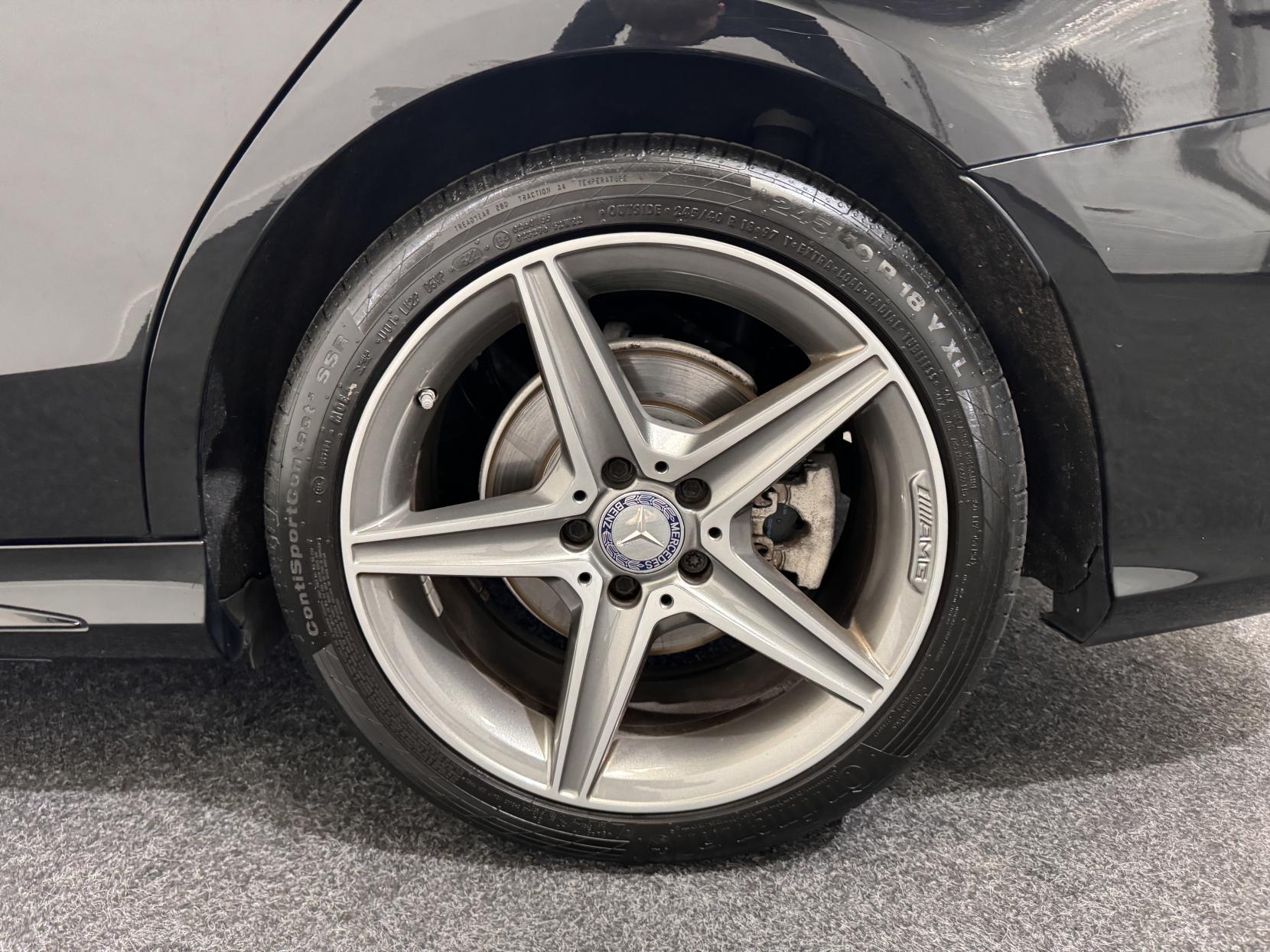Mercedes-Benz C Class 2.1 C250 BlueTEC AMG Line Saloon 4dr Diesel G-Tronic+ Euro 6 (s/s) (204 ps)