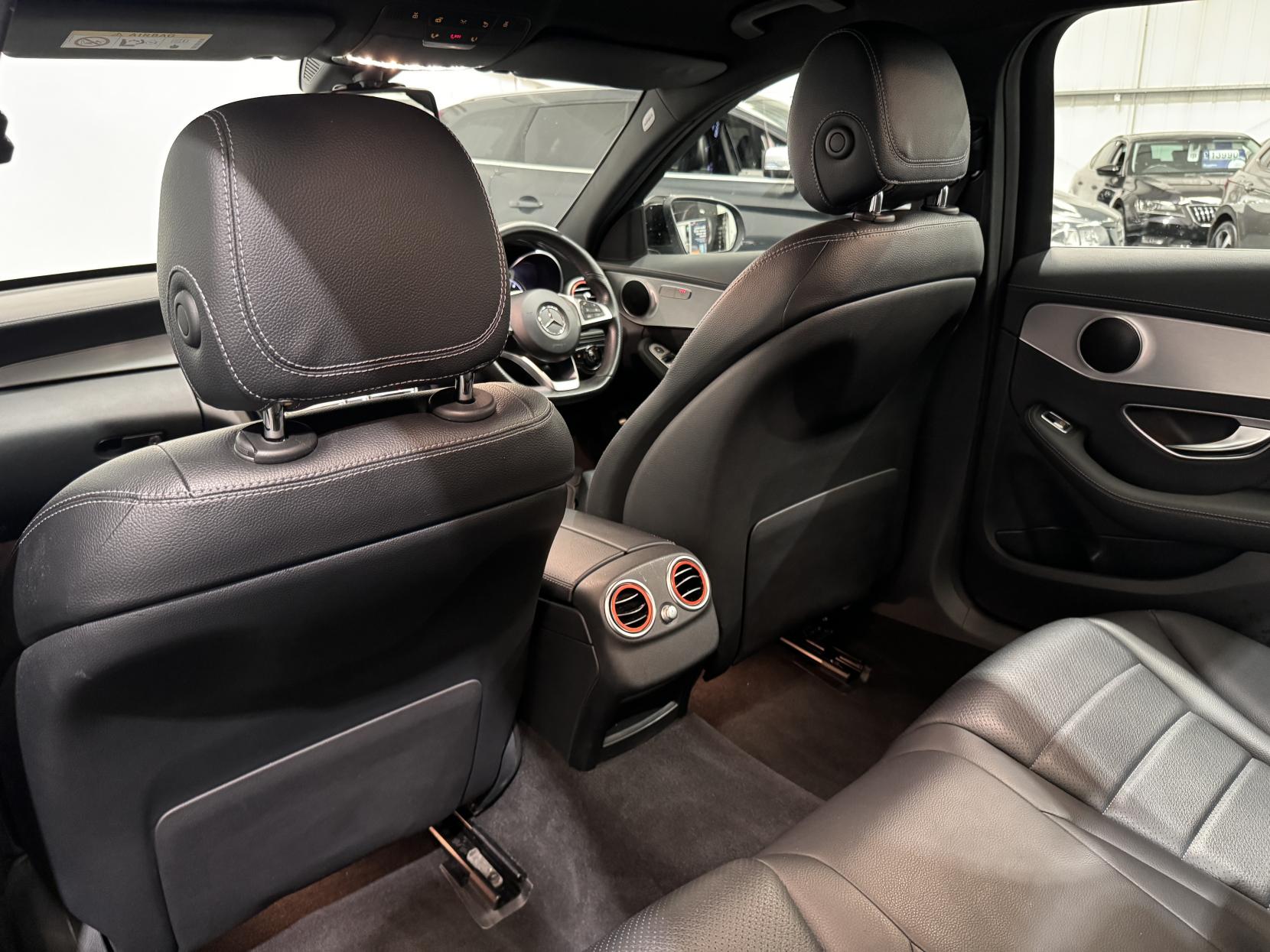 Mercedes-Benz C Class 2.1 C250 BlueTEC AMG Line Saloon 4dr Diesel G-Tronic+ Euro 6 (s/s) (204 ps)