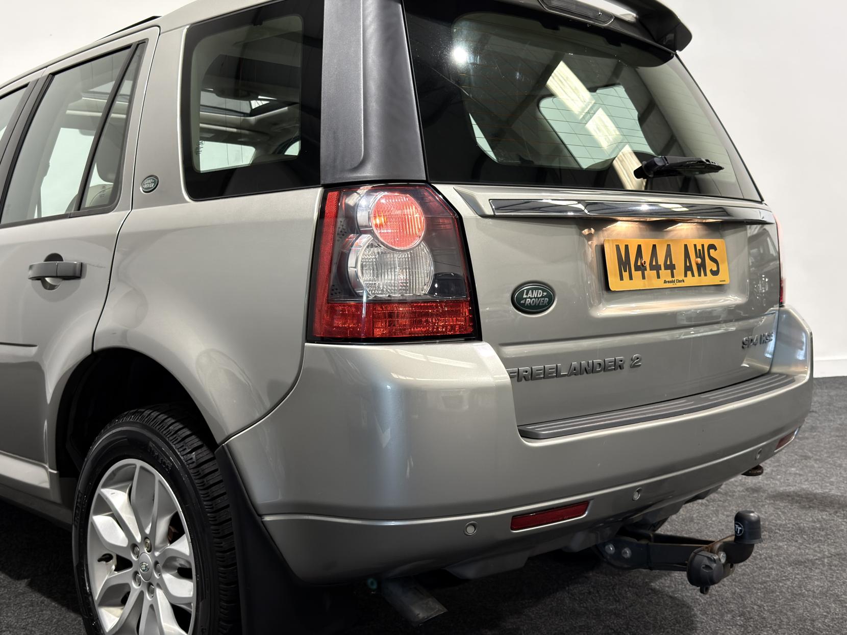 Land Rover Freelander 2 2.2 SD4 HSE SUV 5dr Diesel CommandShift 4WD Euro 5 (190 ps)