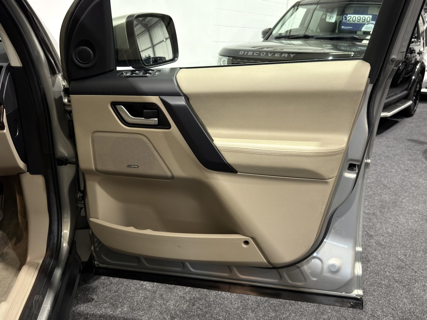 Land Rover Freelander 2 2.2 SD4 HSE SUV 5dr Diesel CommandShift 4WD Euro 5 (190 ps)