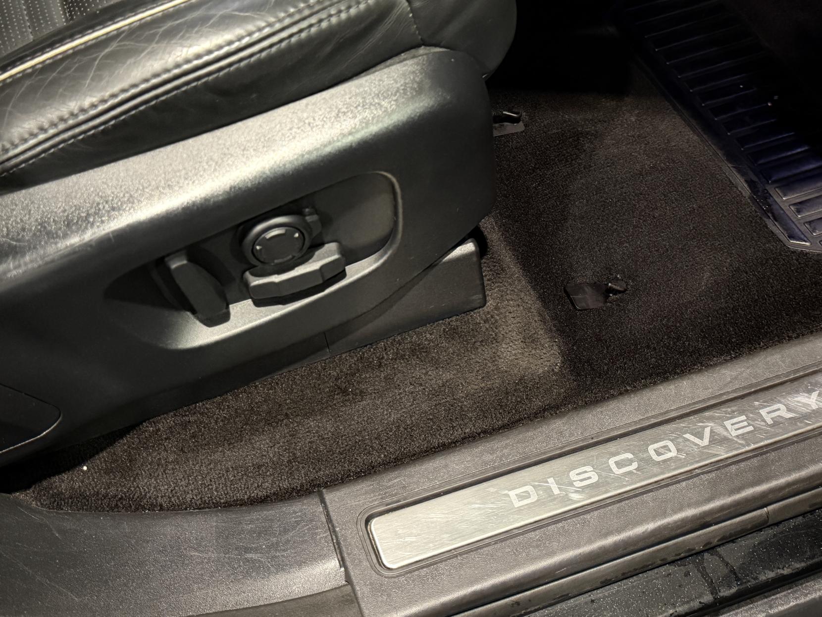 Land Rover Discovery 3.0 TD V6 HSE SUV 5dr Diesel Auto 4WD Euro 6 (s/s) (258 ps)