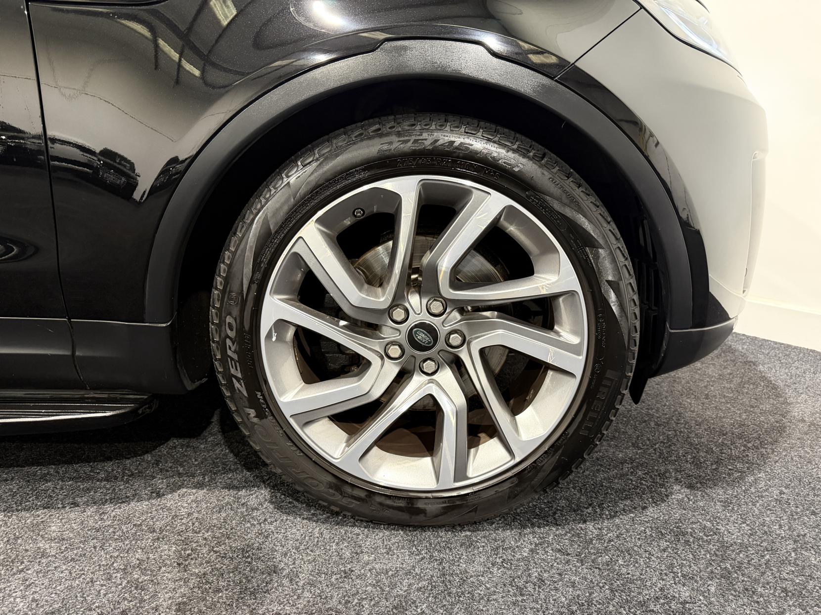 Land Rover Discovery 3.0 TD V6 HSE SUV 5dr Diesel Auto 4WD Euro 6 (s/s) (258 ps)