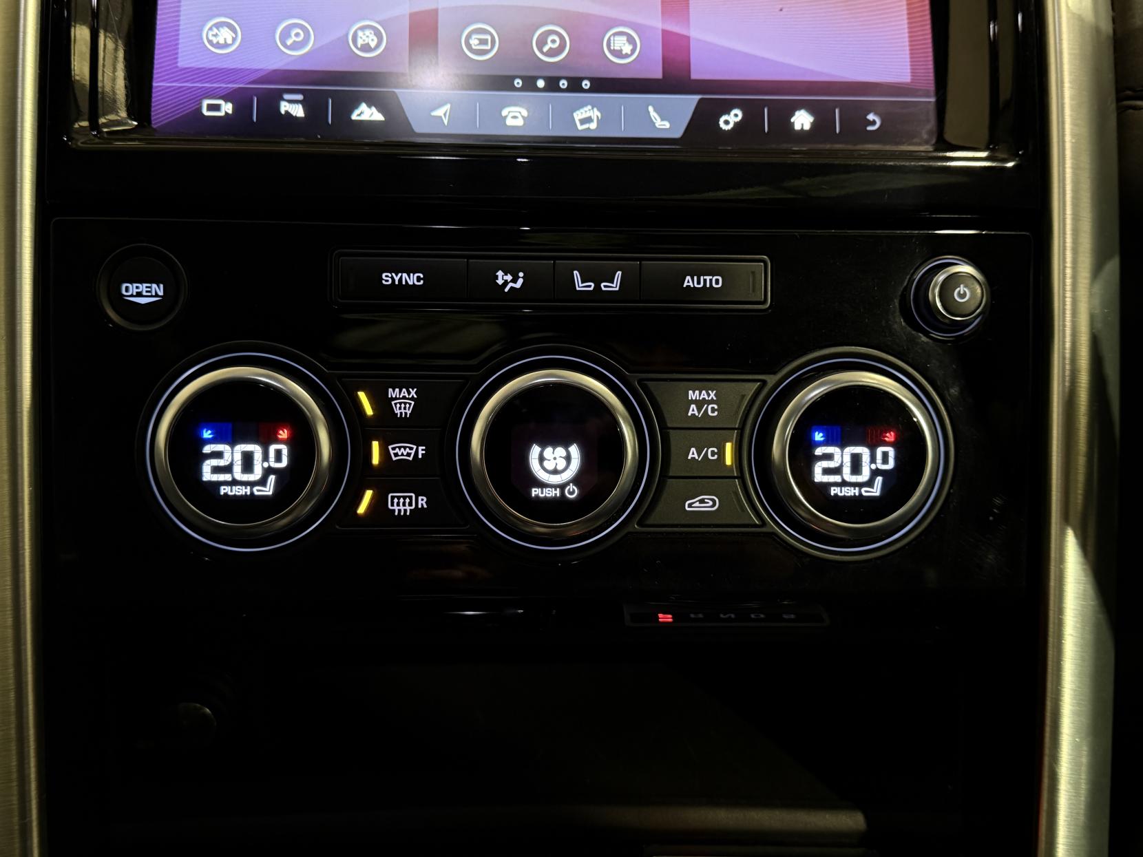 Land Rover Discovery 3.0 TD V6 HSE SUV 5dr Diesel Auto 4WD Euro 6 (s/s) (258 ps)