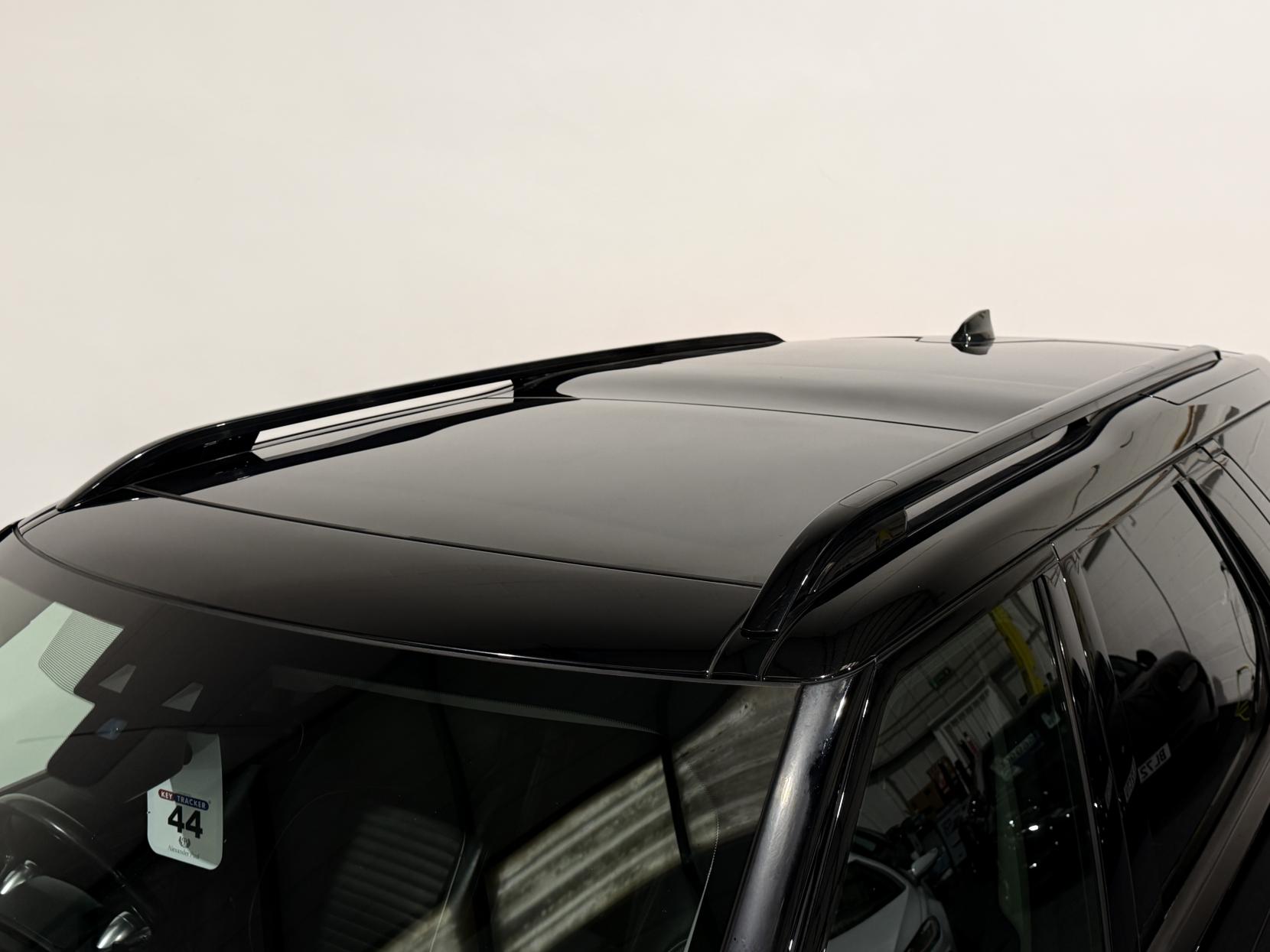 Land Rover Discovery 3.0 TD V6 HSE SUV 5dr Diesel Auto 4WD Euro 6 (s/s) (258 ps)