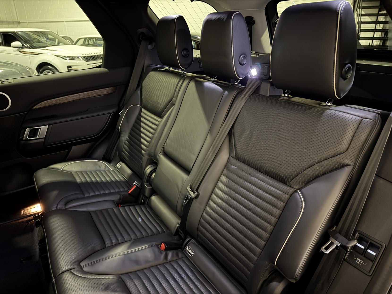 Land Rover Discovery 3.0 TD V6 HSE SUV 5dr Diesel Auto 4WD Euro 6 (s/s) (258 ps)