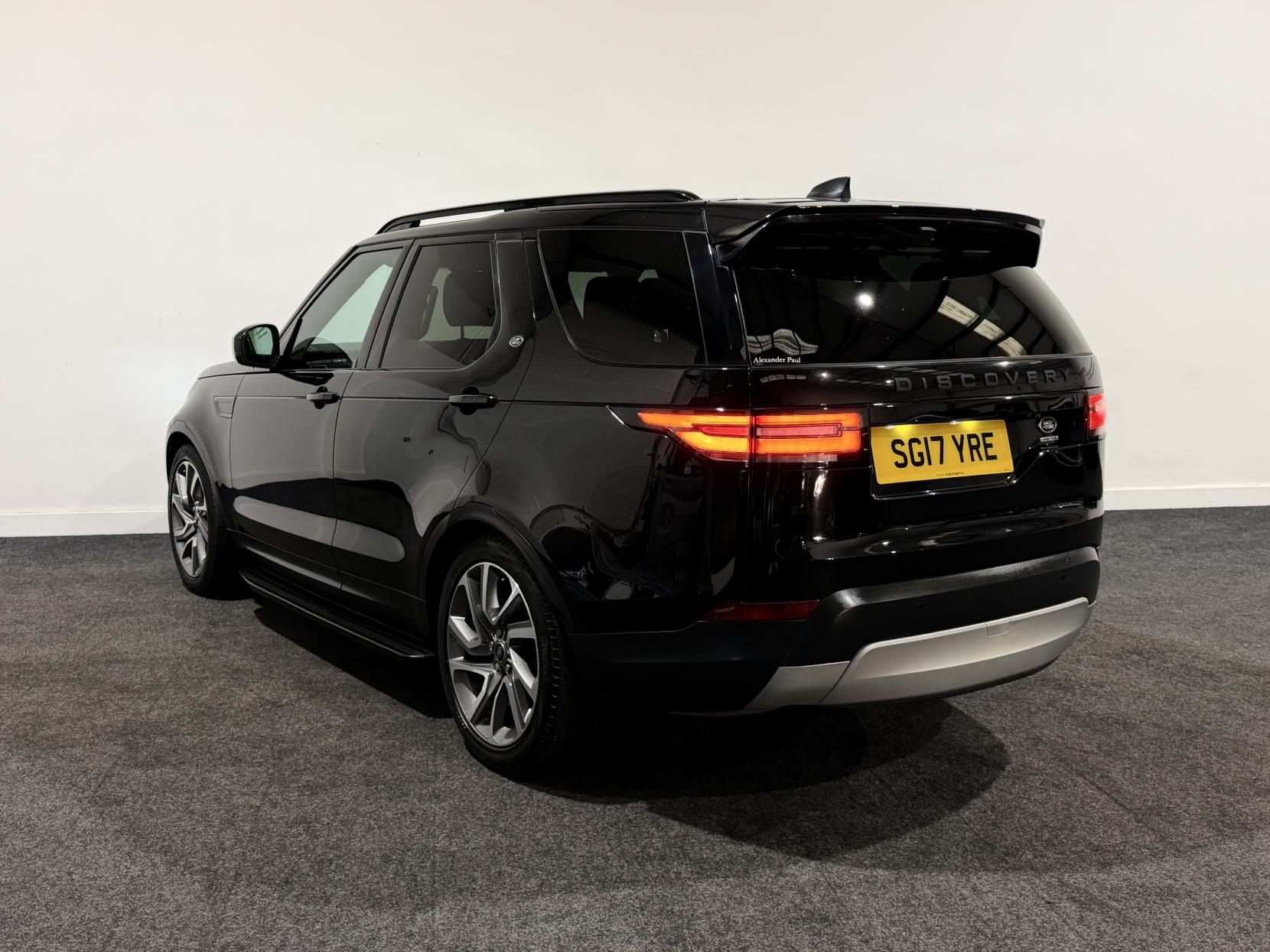 Land Rover Discovery 3.0 TD V6 HSE SUV 5dr Diesel Auto 4WD Euro 6 (s/s) (258 ps)