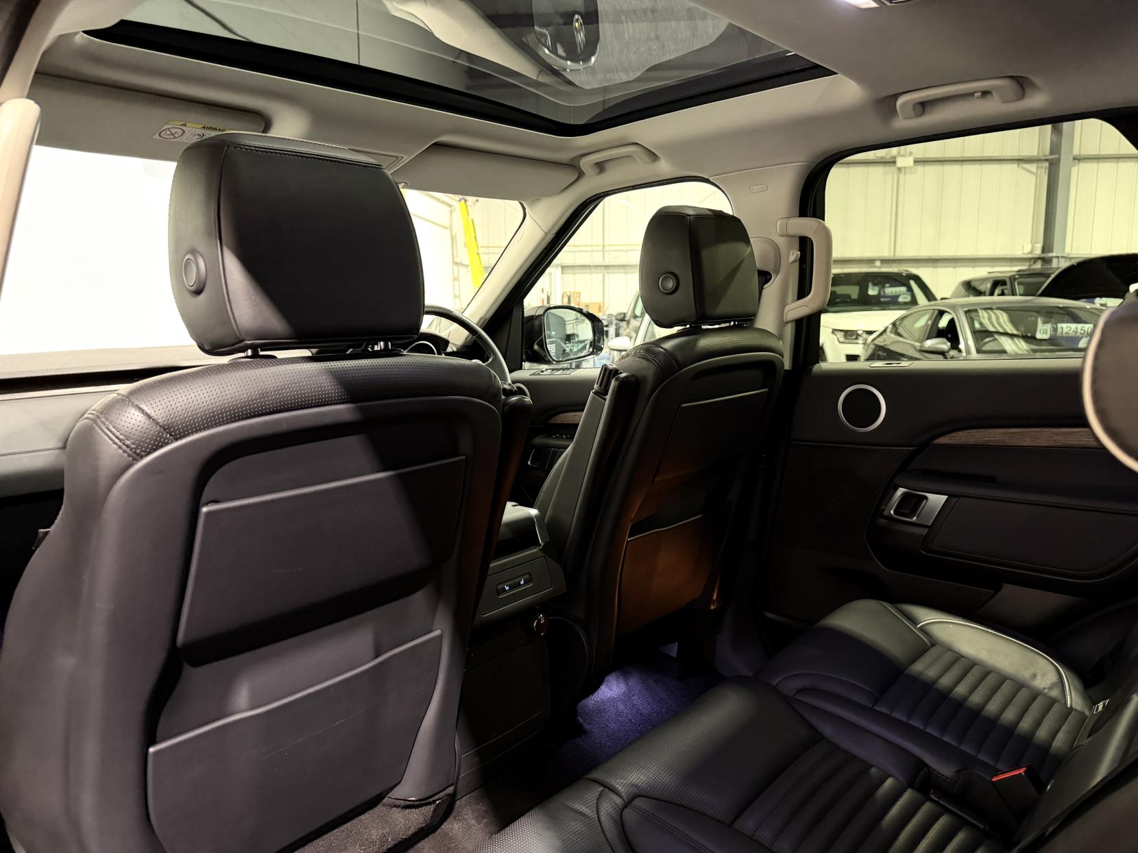 Land Rover Discovery 3.0 TD V6 HSE SUV 5dr Diesel Auto 4WD Euro 6 (s/s) (258 ps)