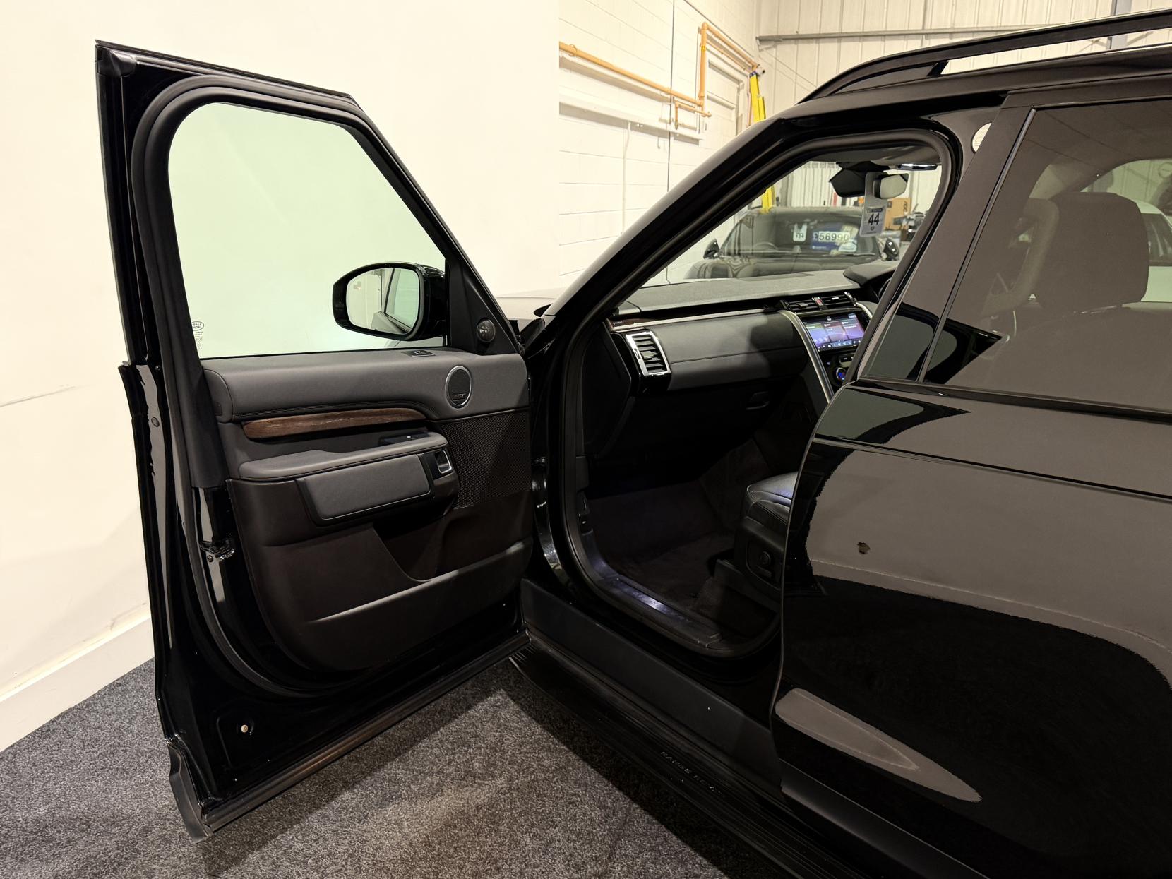 Land Rover Discovery 3.0 TD V6 HSE SUV 5dr Diesel Auto 4WD Euro 6 (s/s) (258 ps)