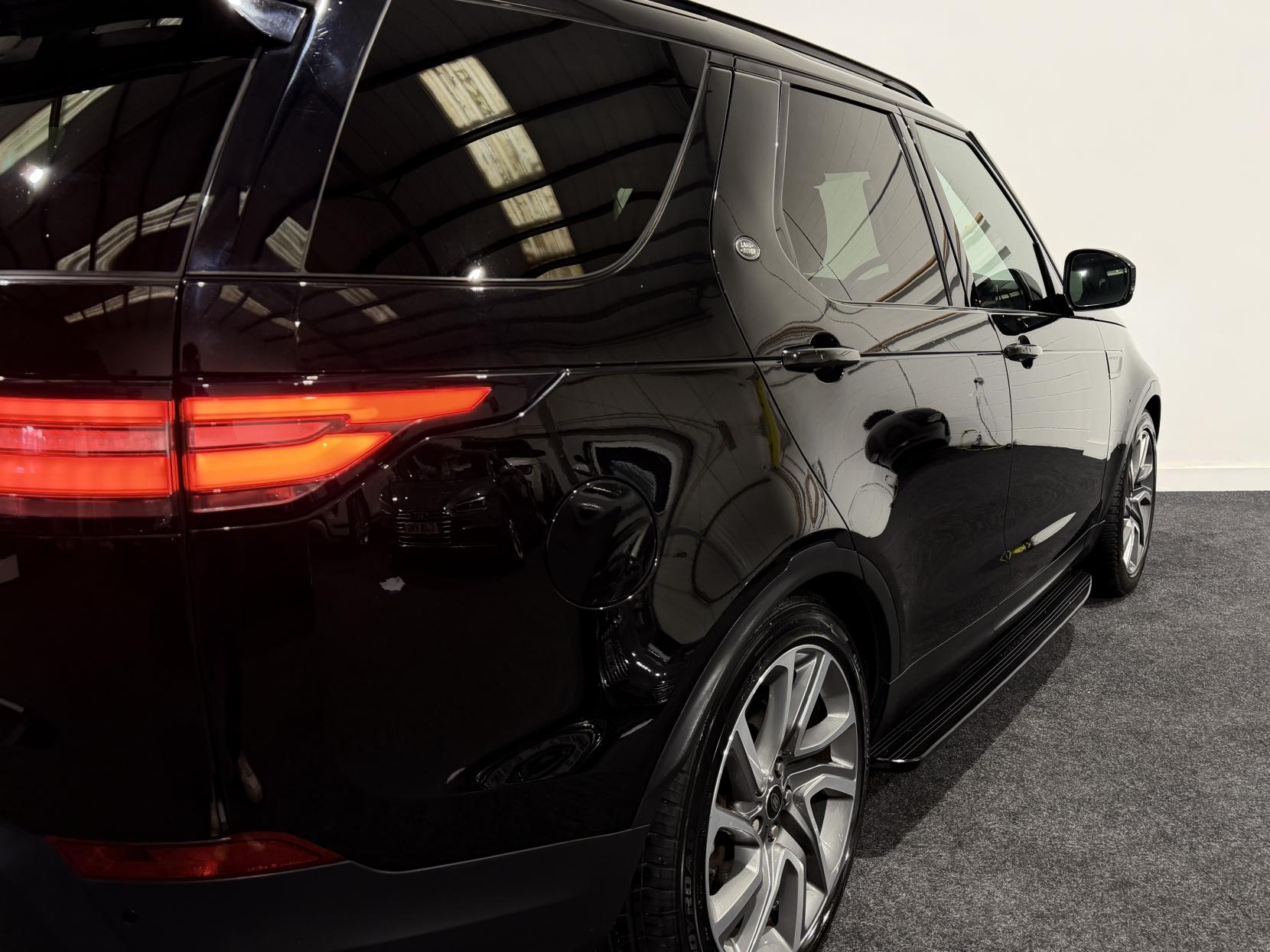 Land Rover Discovery 3.0 TD V6 HSE SUV 5dr Diesel Auto 4WD Euro 6 (s/s) (258 ps)