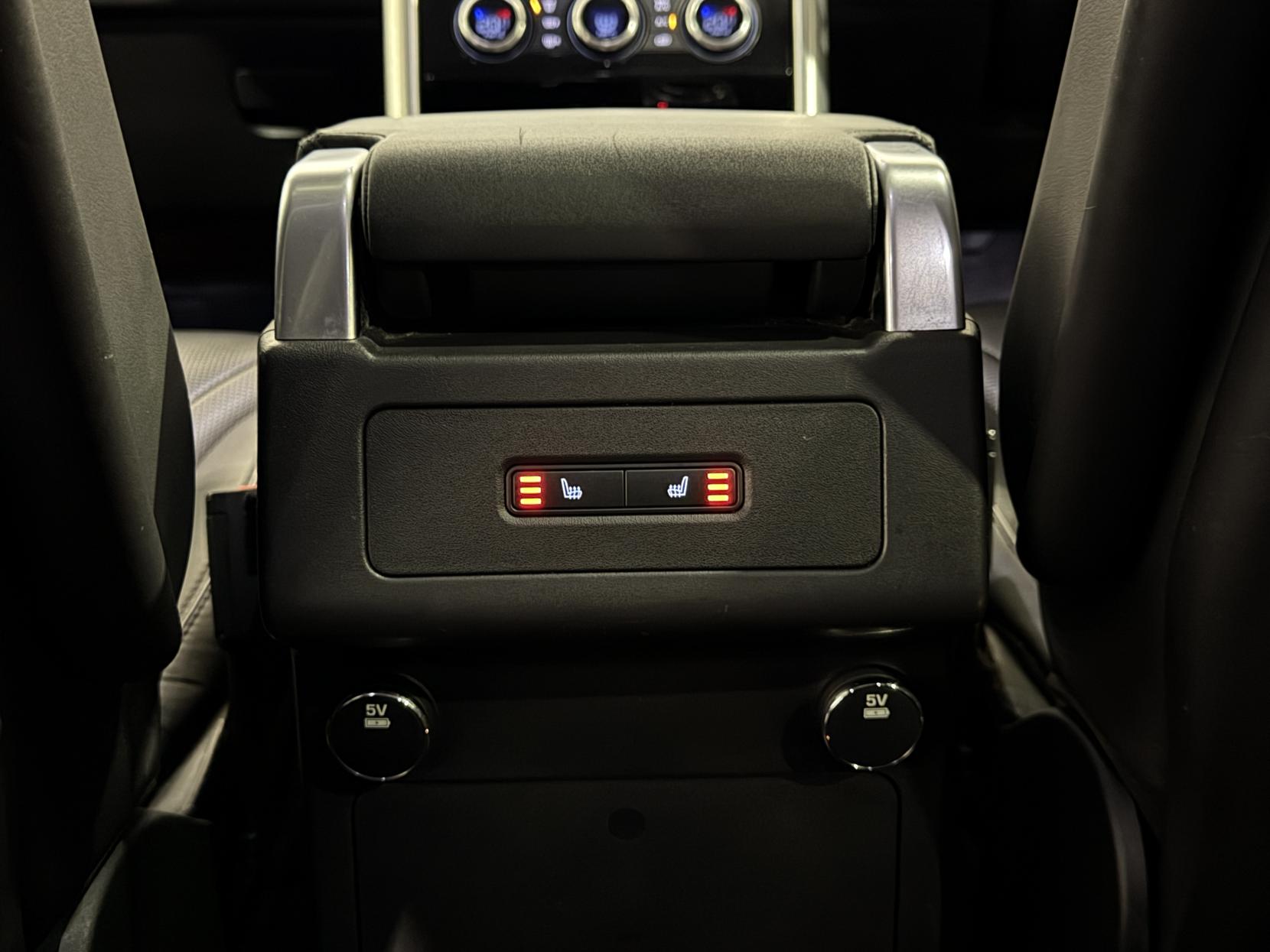 Land Rover Discovery 3.0 TD V6 HSE SUV 5dr Diesel Auto 4WD Euro 6 (s/s) (258 ps)