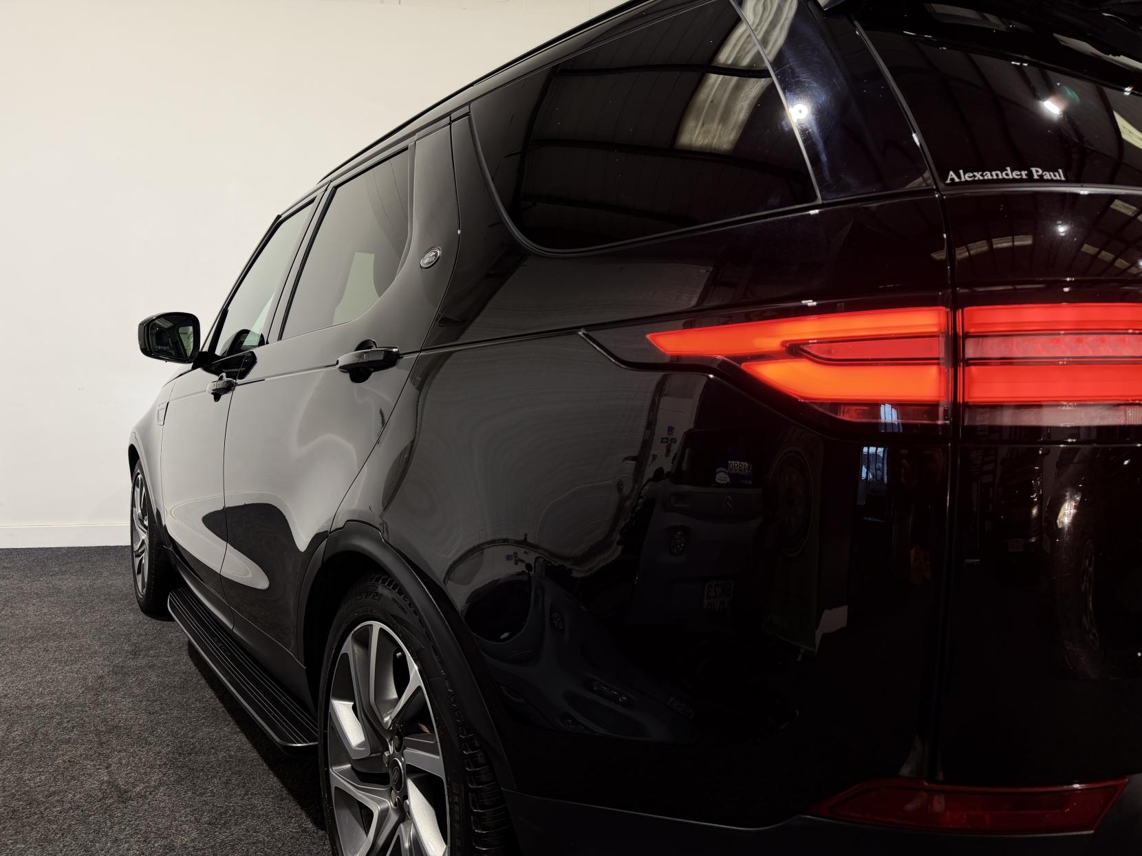 Land Rover Discovery 3.0 TD V6 HSE SUV 5dr Diesel Auto 4WD Euro 6 (s/s) (258 ps)