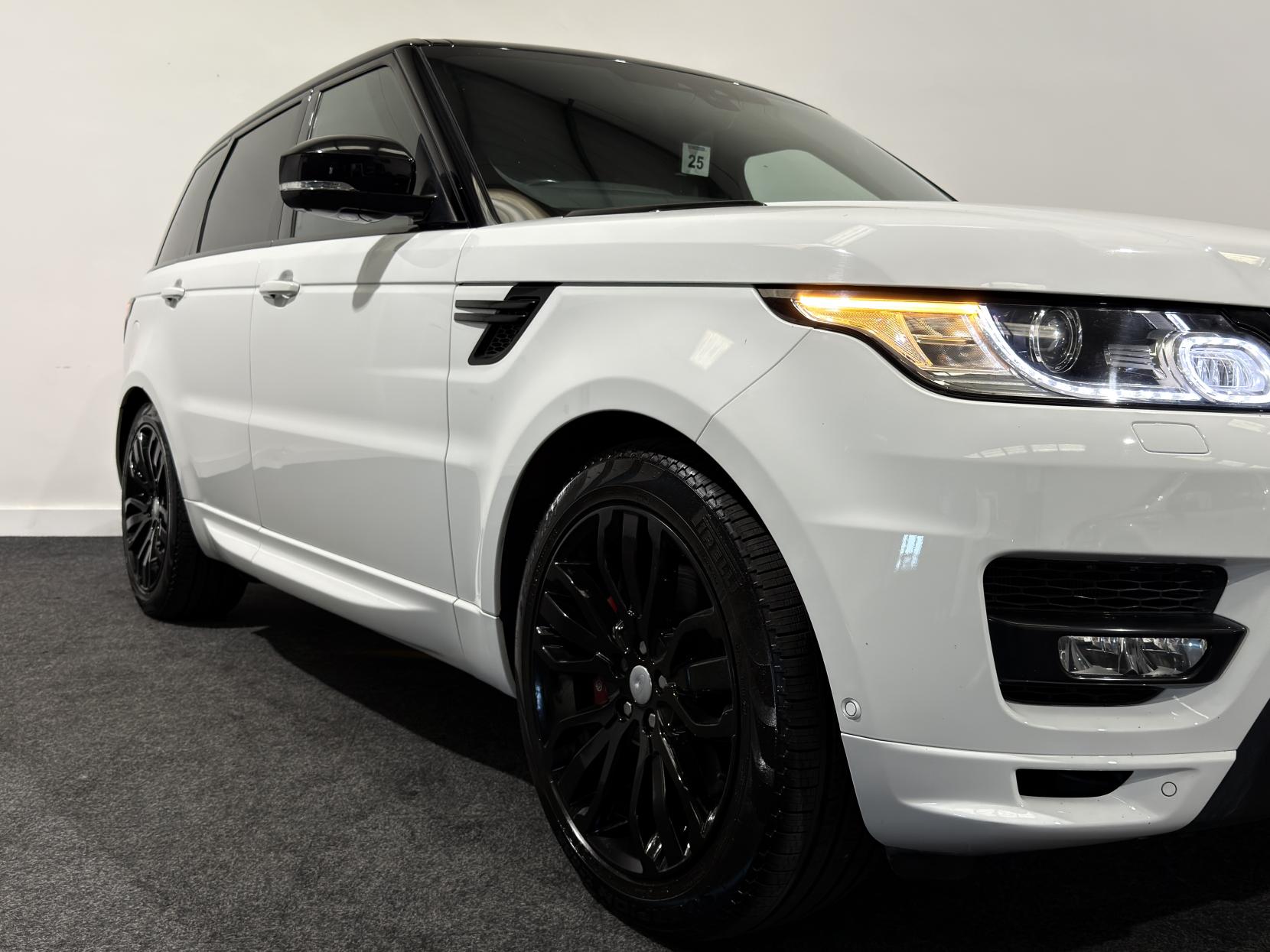 Land Rover Range Rover Sport 3.0 SD V6 Autobiography Dynamic SUV 5dr Diesel Auto 4WD Euro 6 (s/s) (306 ps)