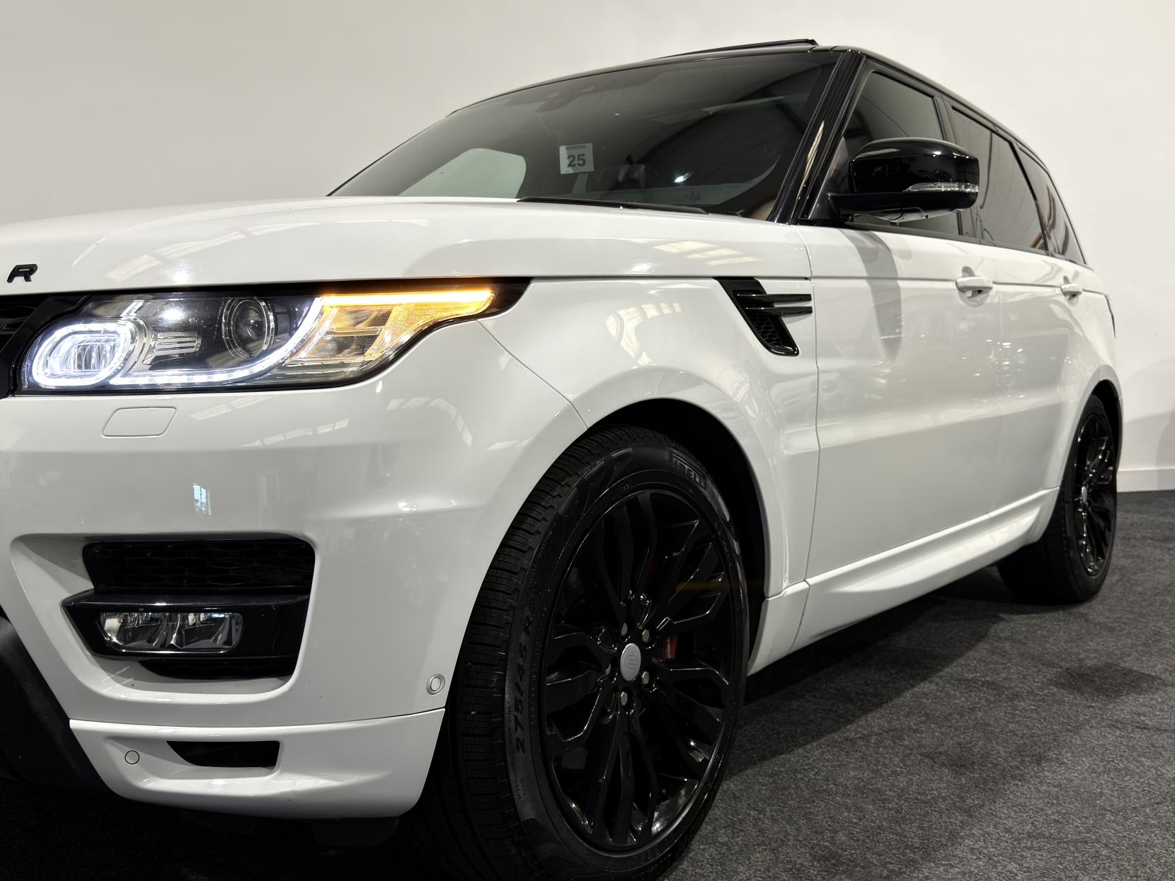 Land Rover Range Rover Sport 3.0 SD V6 Autobiography Dynamic SUV 5dr Diesel Auto 4WD Euro 6 (s/s) (306 ps)