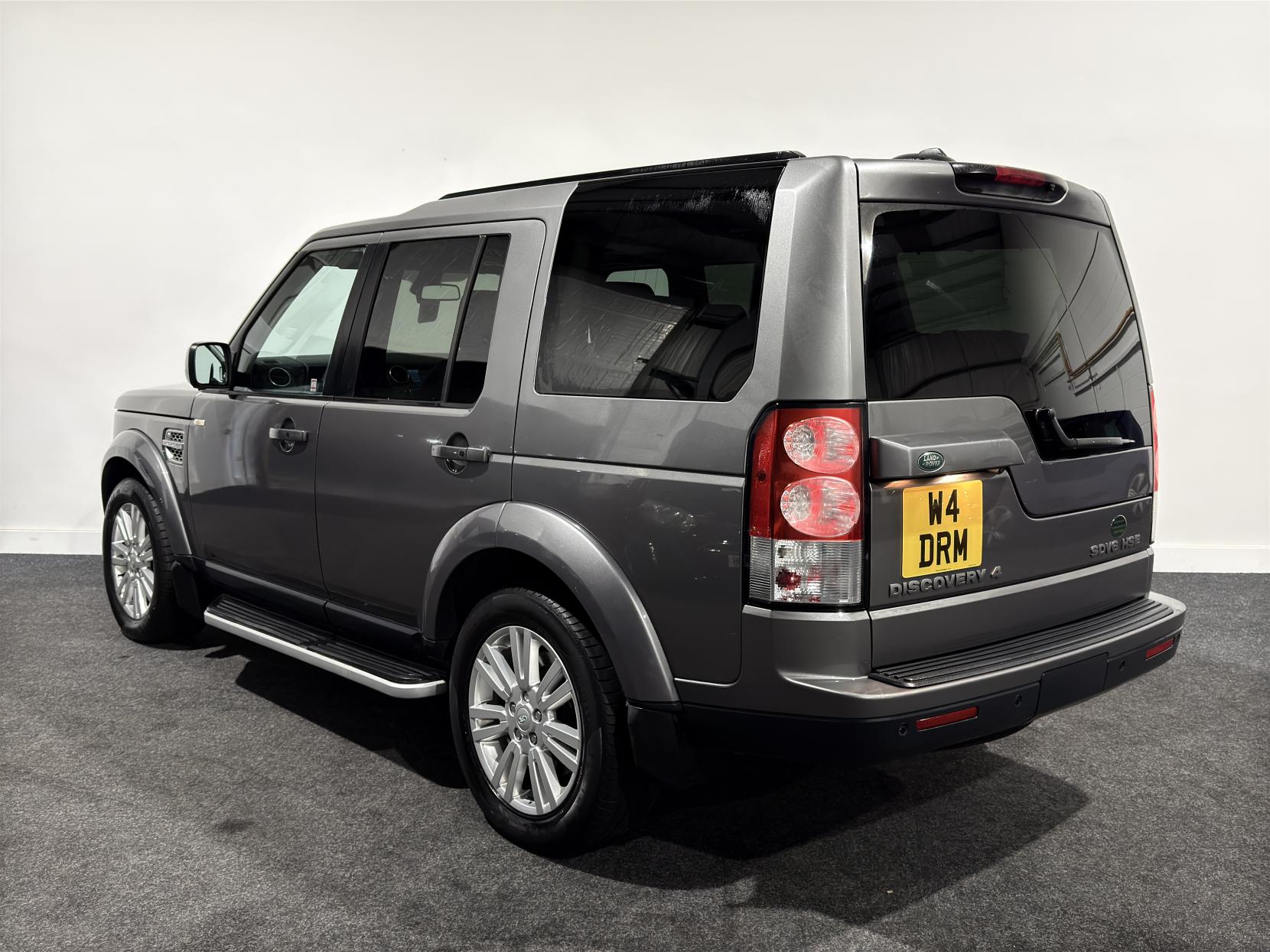 Land Rover Discovery 4 3.0 TD V6 HSE SUV 5dr Diesel Auto 4WD Euro 4 (245 ps)