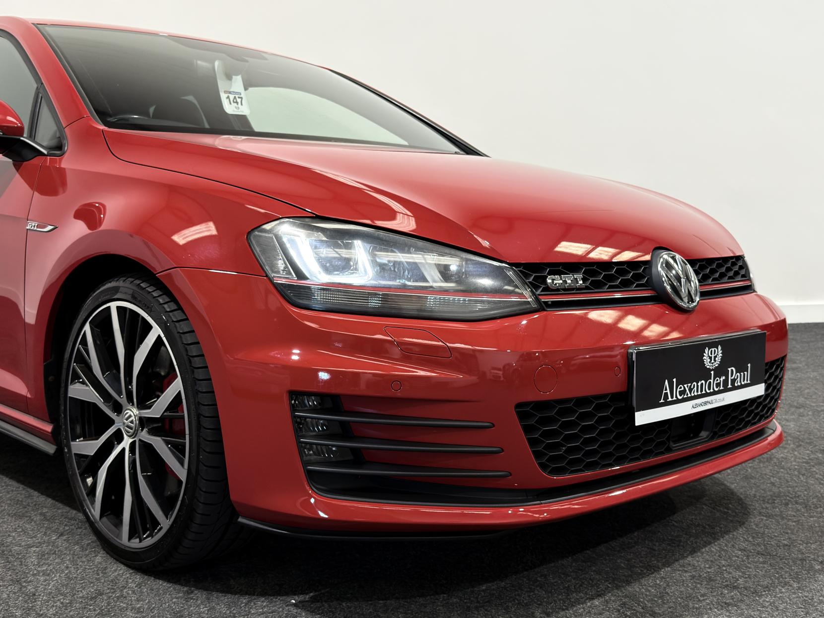 Volkswagen Golf 2.0 TSI BlueMotion Tech GTI Performance Hatchback 3dr Petrol DSG Euro 6 (s/s) (230 ps)