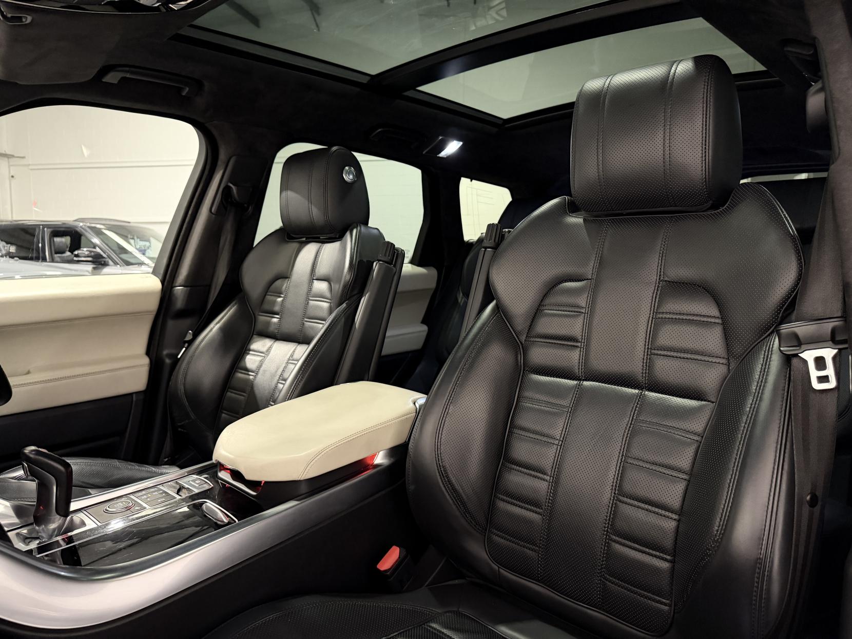 Land Rover Range Rover Sport 3.0 SD V6 Autobiography Dynamic SUV 5dr Diesel Auto 4WD Euro 5 (s/s) (306 ps)