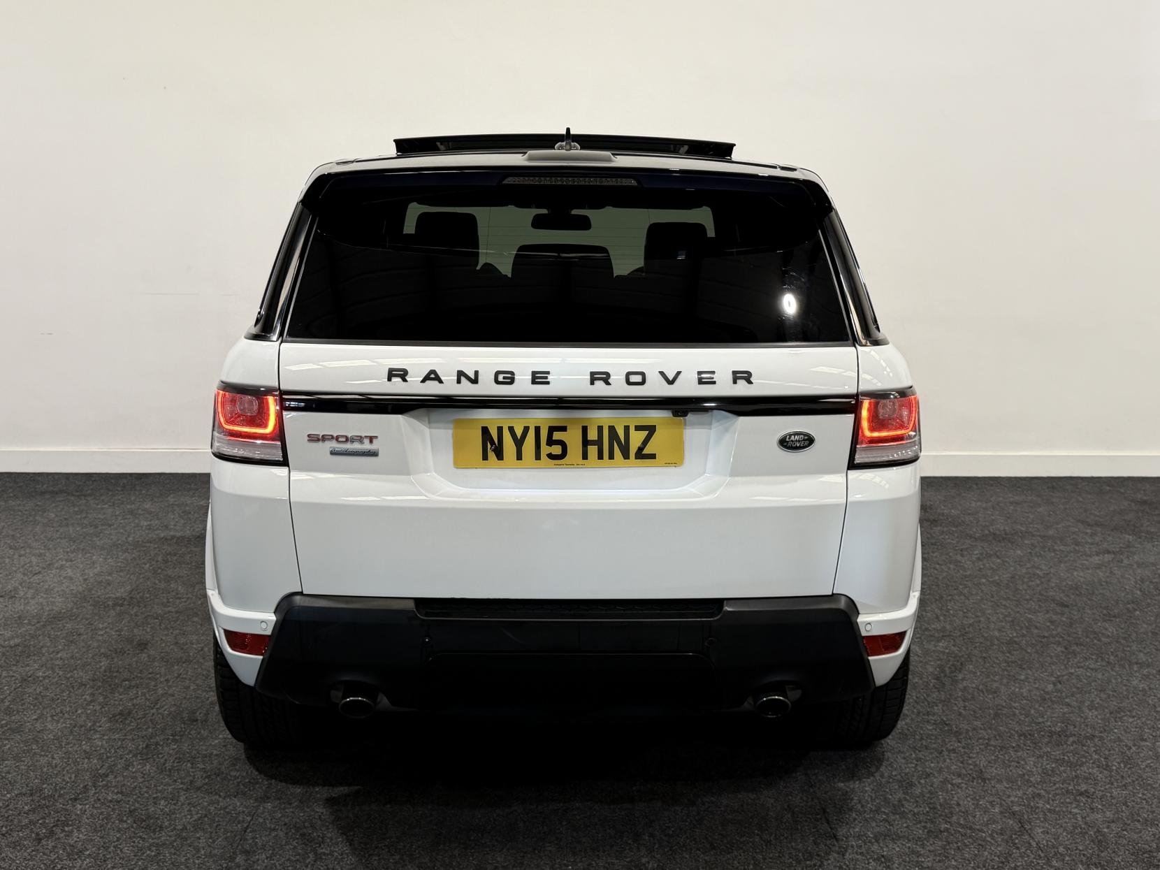 Land Rover Range Rover Sport 3.0 SD V6 Autobiography Dynamic SUV 5dr Diesel Auto 4WD Euro 5 (s/s) (306 ps)