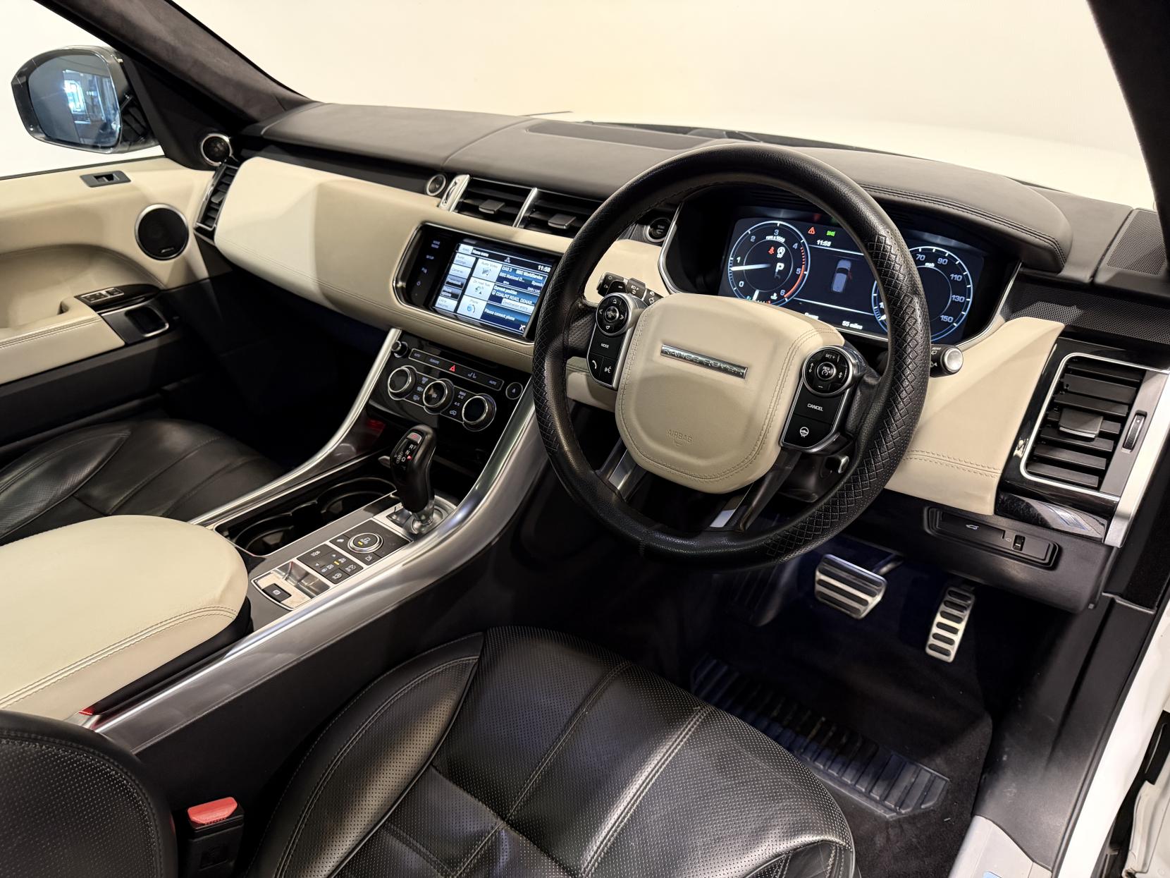Land Rover Range Rover Sport 3.0 SD V6 Autobiography Dynamic SUV 5dr Diesel Auto 4WD Euro 5 (s/s) (306 ps)
