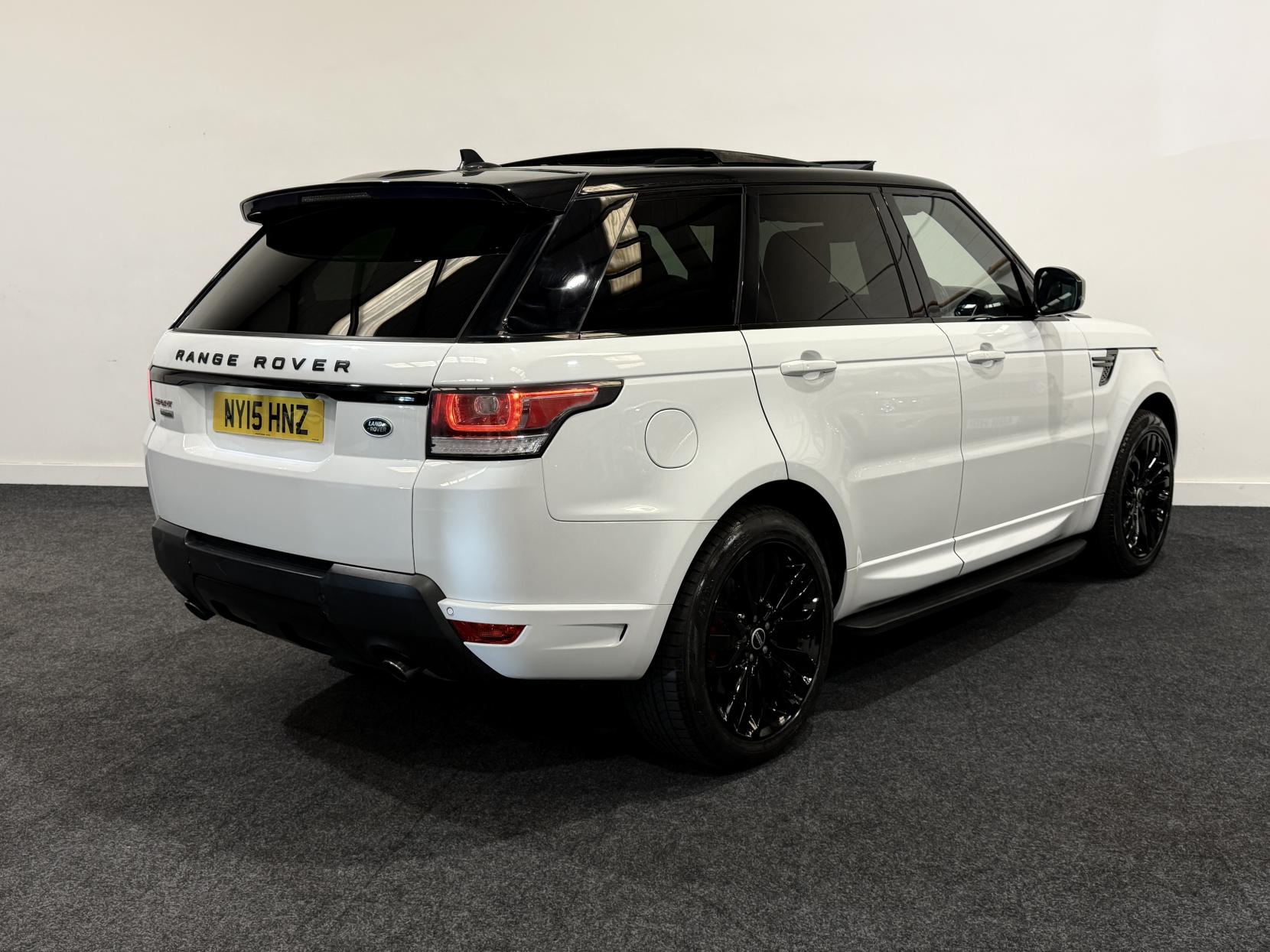 Land Rover Range Rover Sport 3.0 SD V6 Autobiography Dynamic SUV 5dr Diesel Auto 4WD Euro 5 (s/s) (306 ps)