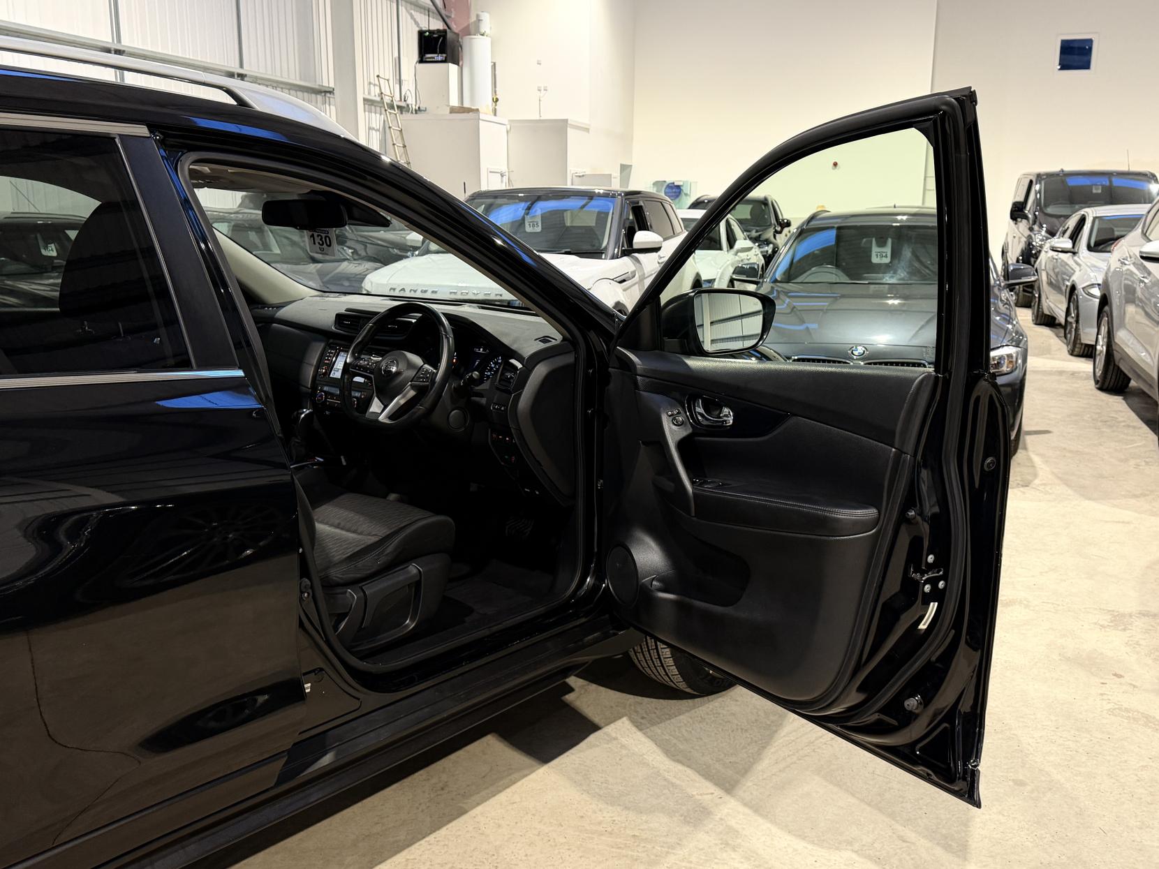 Nissan X-Trail 2.0 dCi N-Connecta SUV 5dr Diesel XTRON 4WD Euro 6 (s/s) (177 ps)