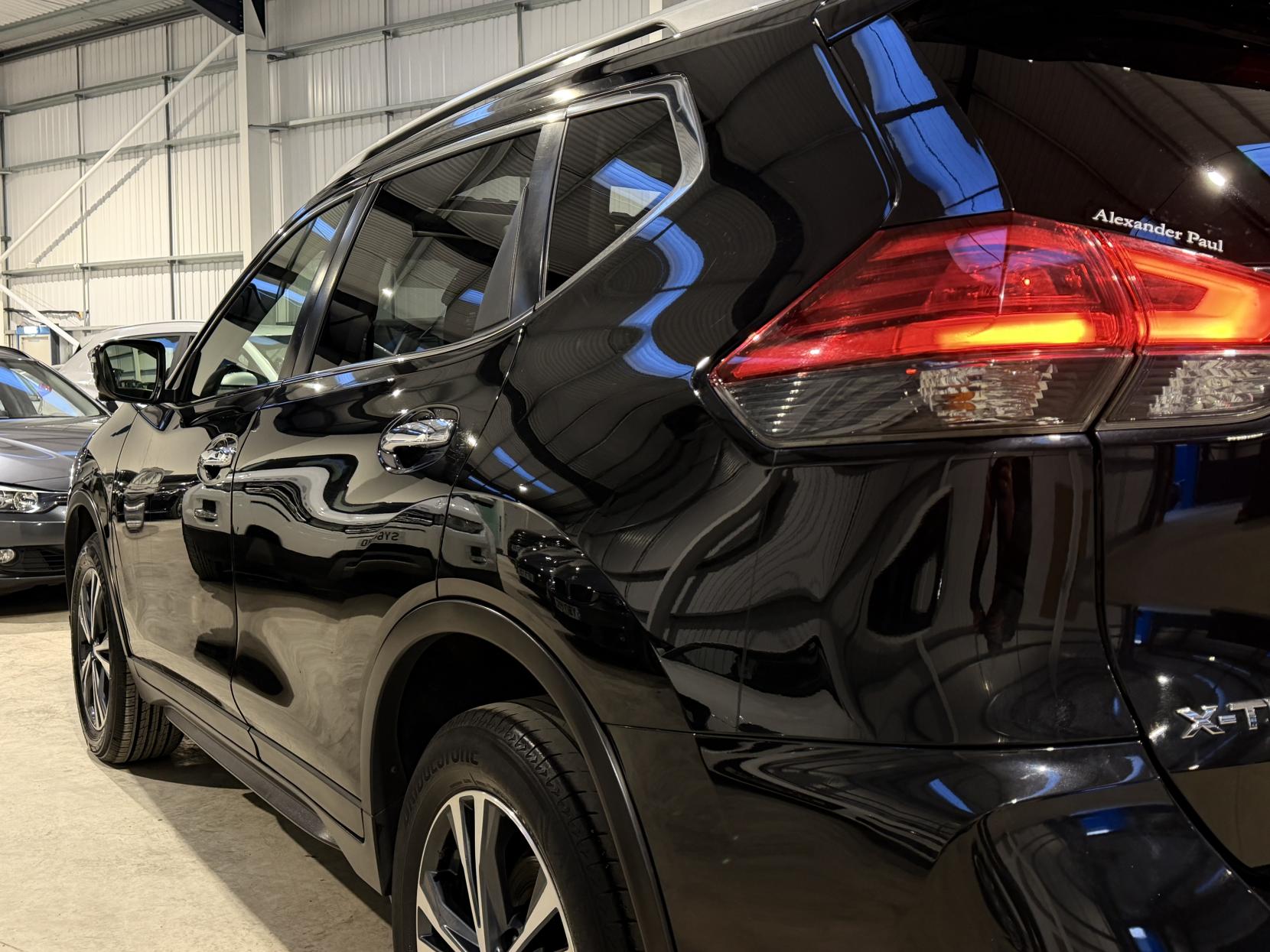 Nissan X-Trail 2.0 dCi N-Connecta SUV 5dr Diesel XTRON 4WD Euro 6 (s/s) (177 ps)