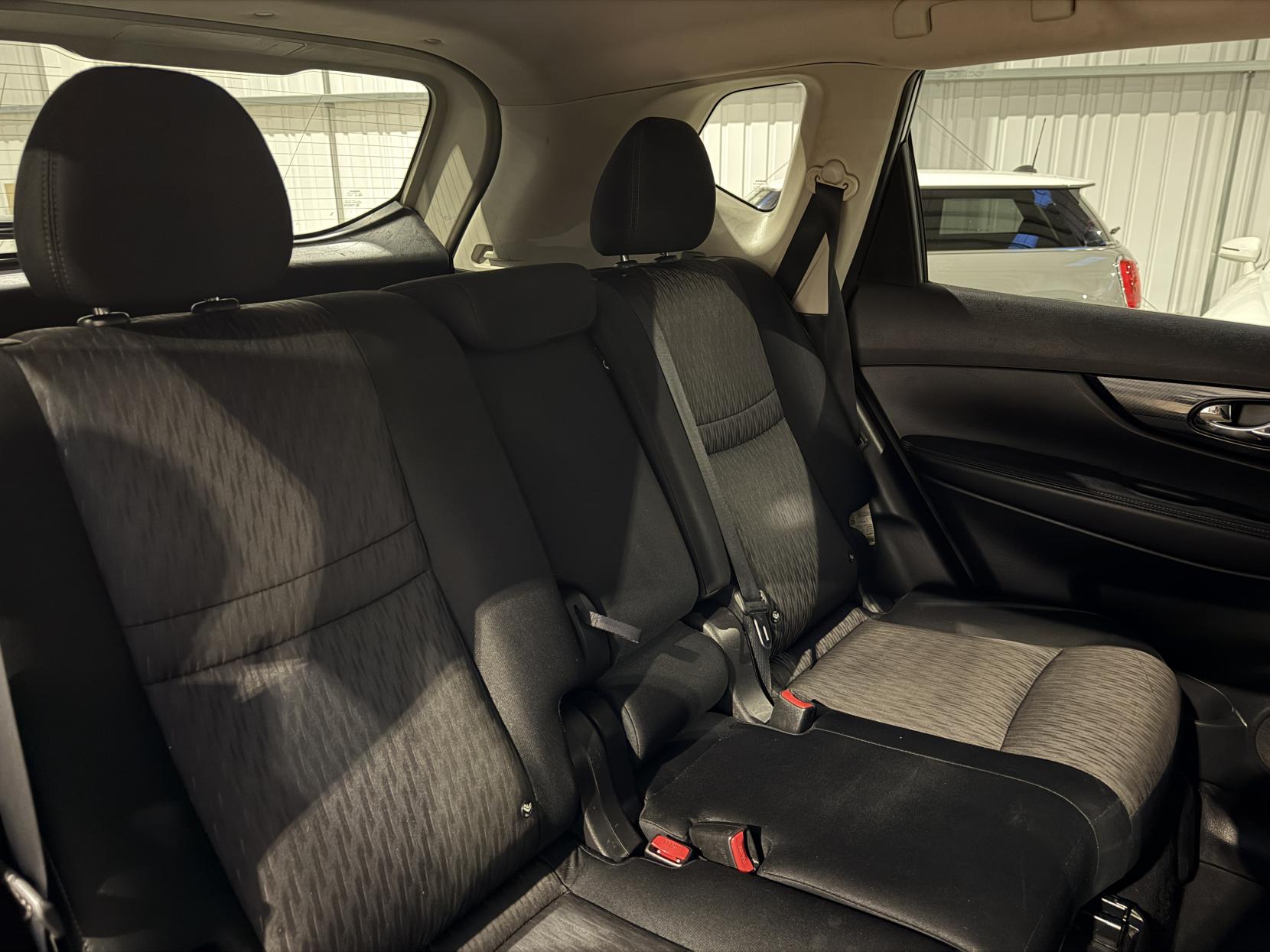 Nissan X-Trail 2.0 dCi N-Connecta SUV 5dr Diesel XTRON 4WD Euro 6 (s/s) (177 ps)