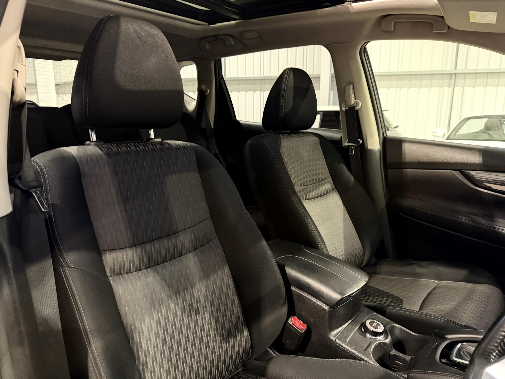 Nissan X-Trail 2.0 dCi N-Connecta SUV 5dr Diesel XTRON 4WD Euro 6 (s/s) (177 ps)