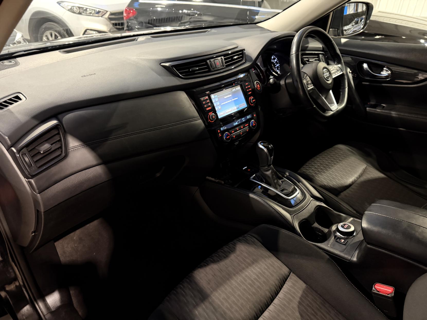 Nissan X-Trail 2.0 dCi N-Connecta SUV 5dr Diesel XTRON 4WD Euro 6 (s/s) (177 ps)