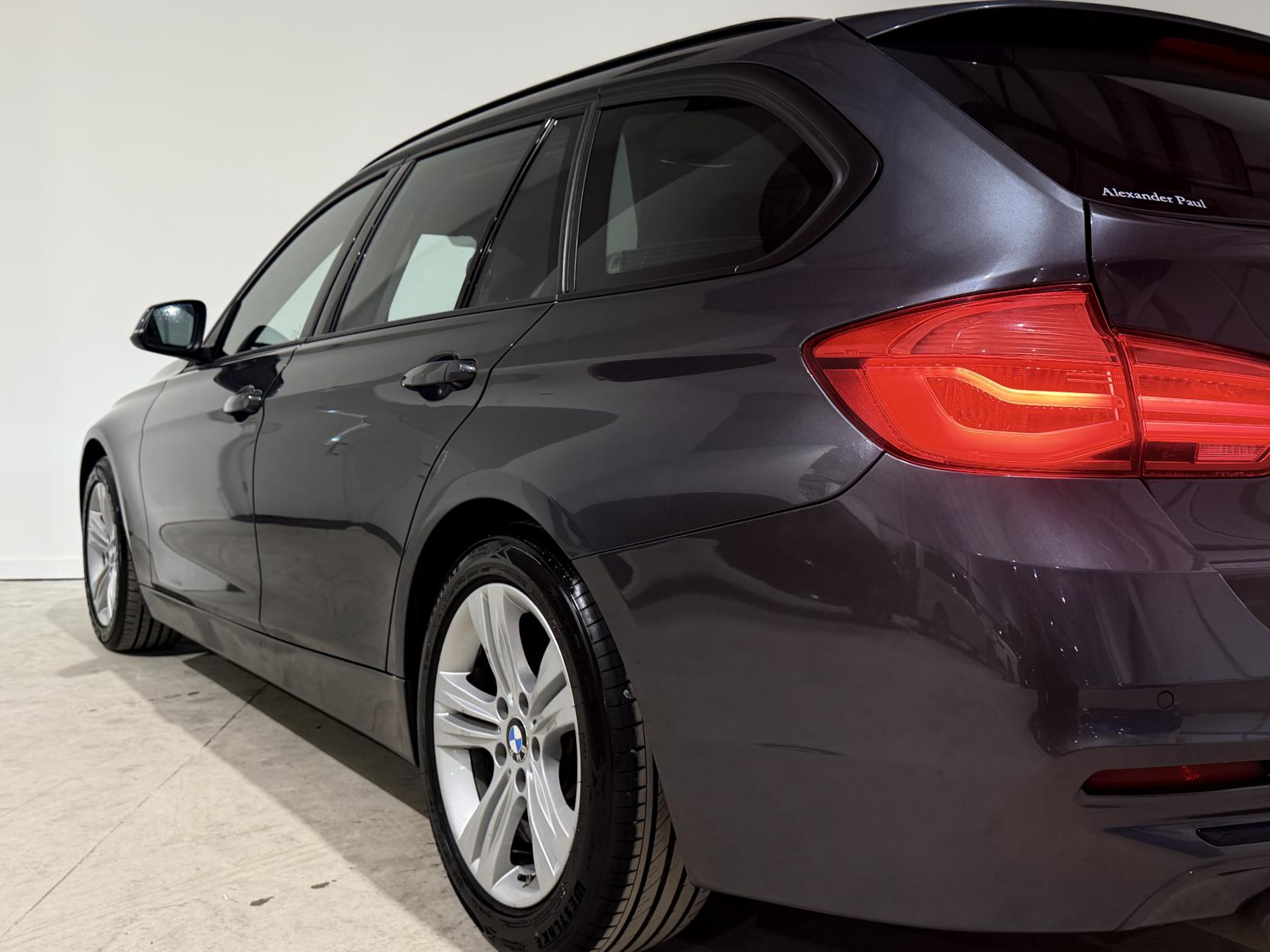 BMW 3 Series 2.0 320i Sport Touring 5dr Petrol Auto Euro 6 (s/s) (184 ps)