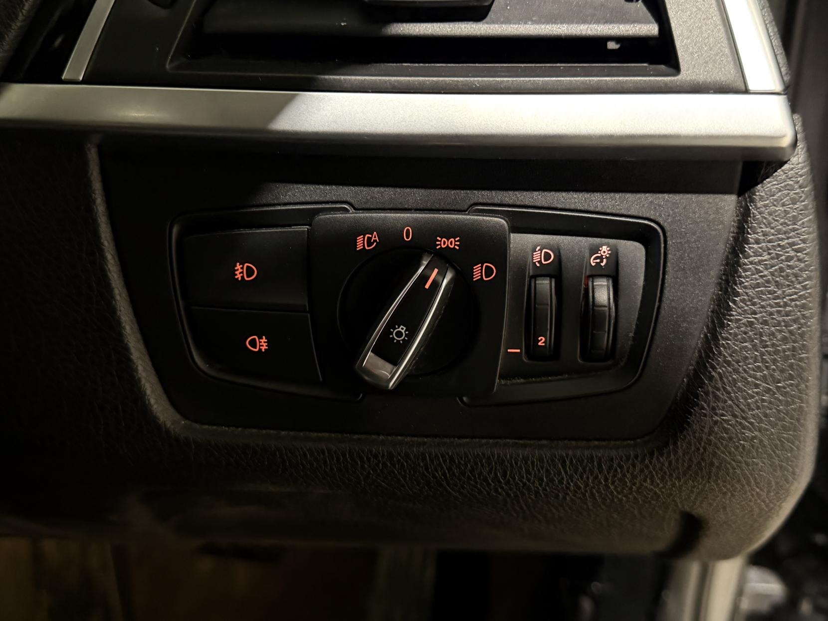 BMW 3 Series 2.0 320i Sport Touring 5dr Petrol Auto Euro 6 (s/s) (184 ps)