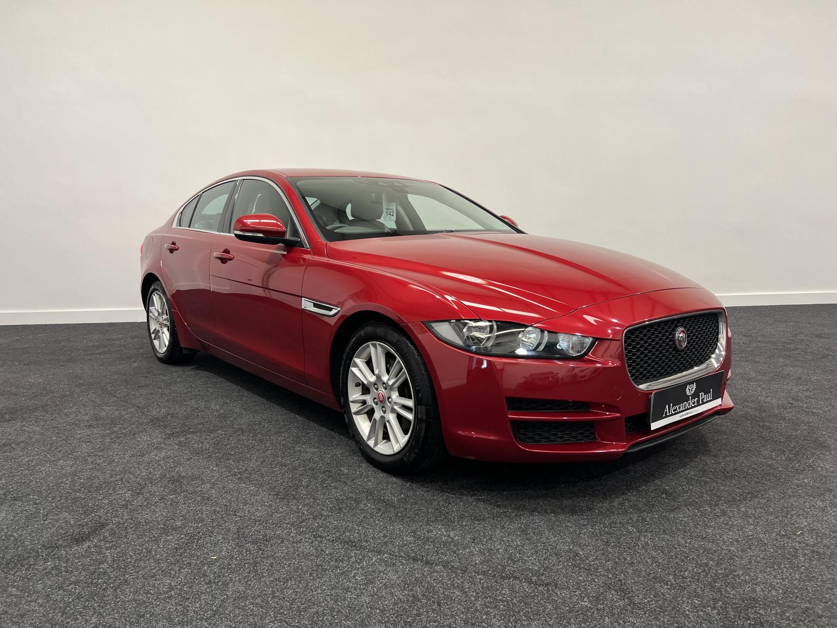 Jaguar XE 2.0 D Prestige 