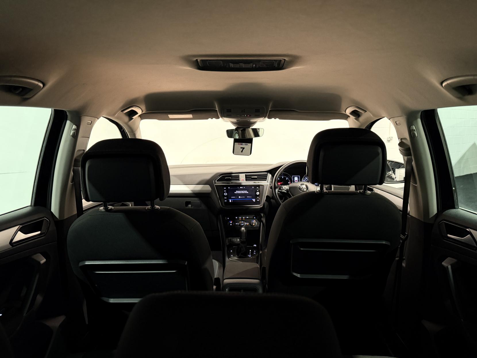 Volkswagen Tiguan 2.0 TDI SE Navigation SUV 5dr Diesel DSG Euro 6 (s/s) (150 ps)