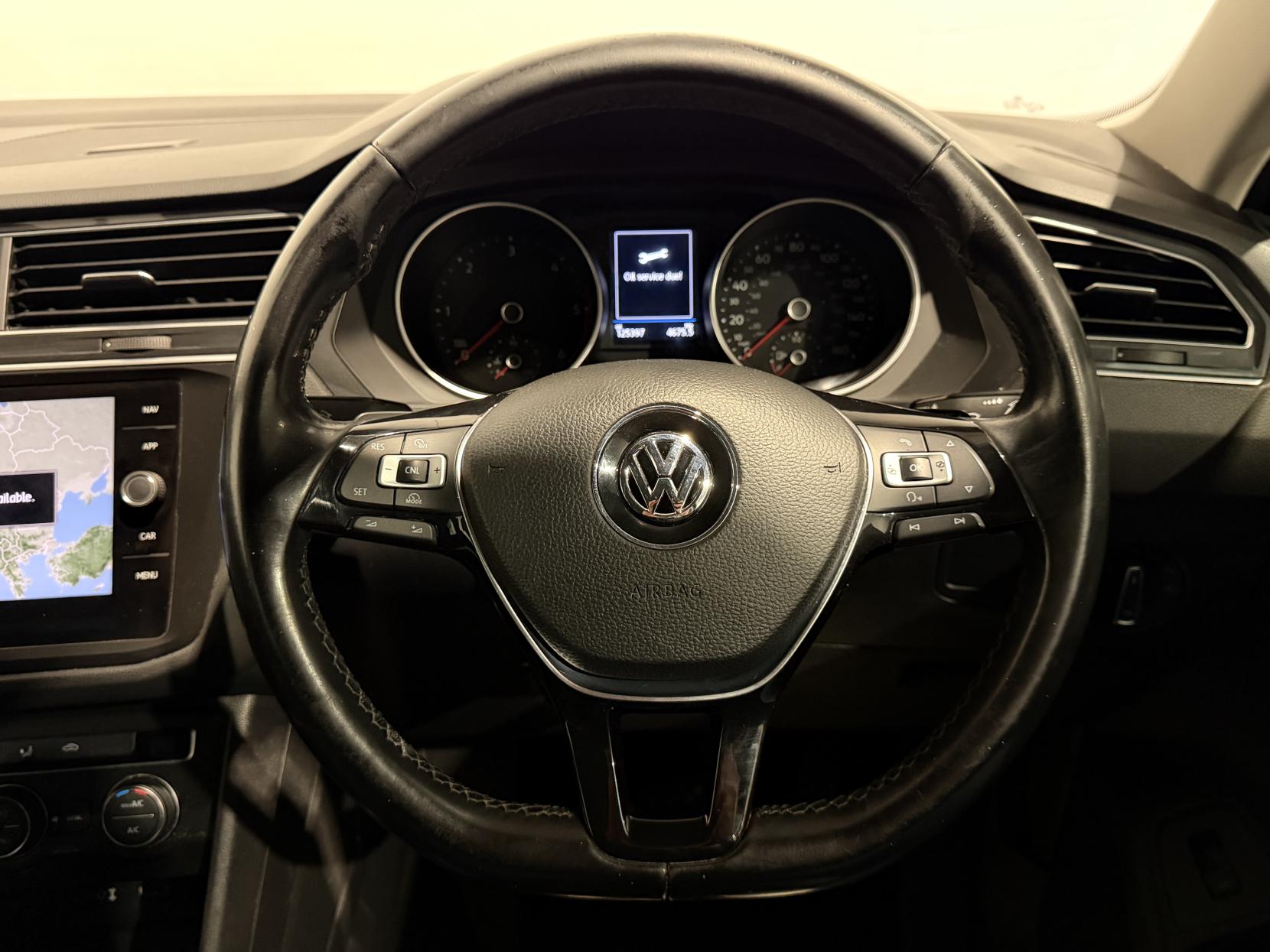 Volkswagen Tiguan 2.0 TDI SE Navigation SUV 5dr Diesel DSG Euro 6 (s/s) (150 ps)