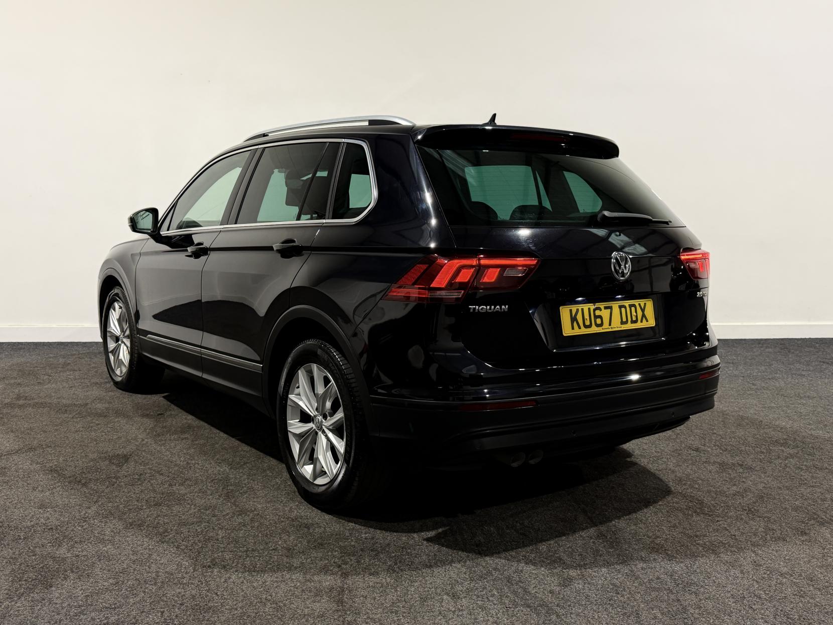 Volkswagen Tiguan 2.0 TDI SE Navigation SUV 5dr Diesel DSG Euro 6 (s/s) (150 ps)