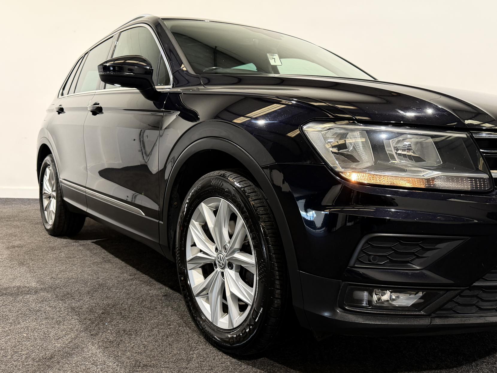 Volkswagen Tiguan 2.0 TDI SE Navigation SUV 5dr Diesel DSG Euro 6 (s/s) (150 ps)