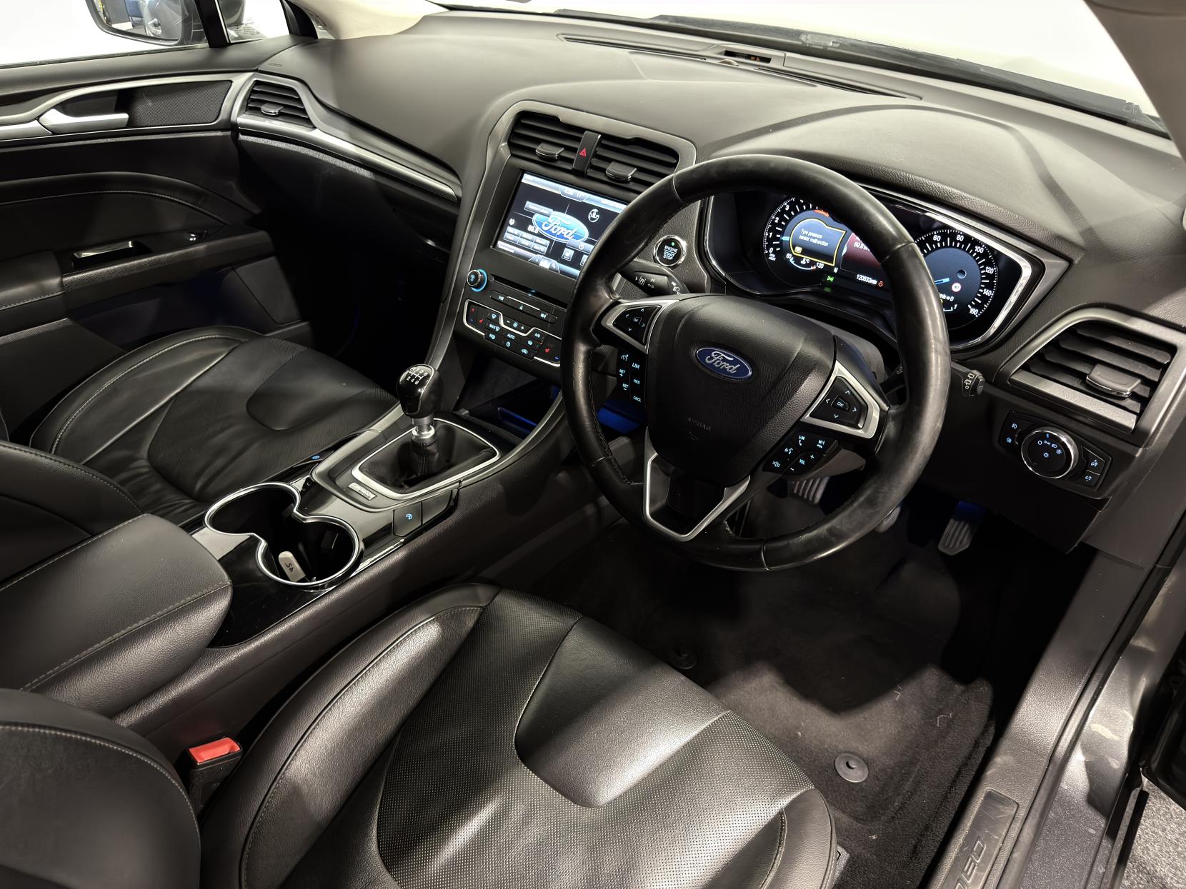 Ford Mondeo 1.5 TDCi ECOnetic Titanium Estate 5dr Diesel Manual Euro 6 (s/s) (120 ps)