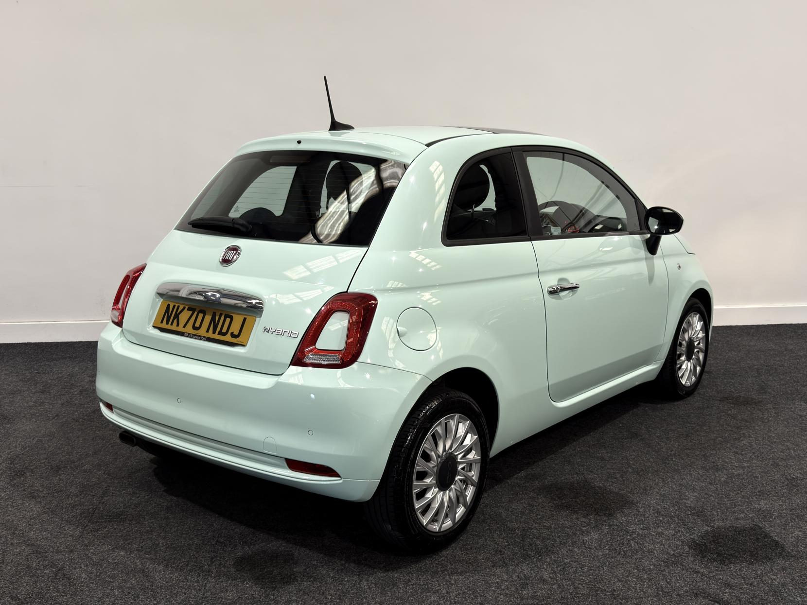 Fiat 500 1.0 MHEV Lounge Hatchback 3dr Petrol Manual Euro 6 (s/s) (70 bhp)