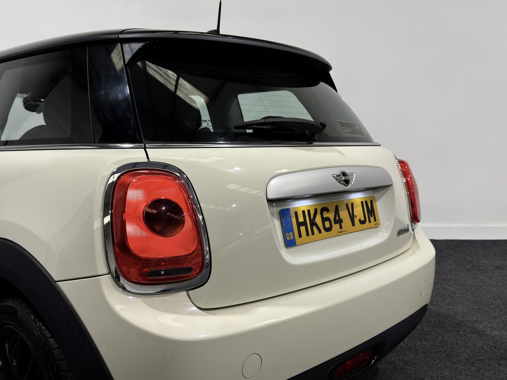 MINI Hatch 1.5 Cooper Hatchback 3dr Petrol Manual Euro 6 (s/s) (136 ps)