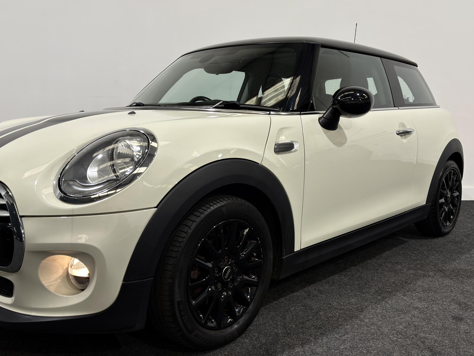 MINI Hatch 1.5 Cooper Hatchback 3dr Petrol Manual Euro 6 (s/s) (136 ps)