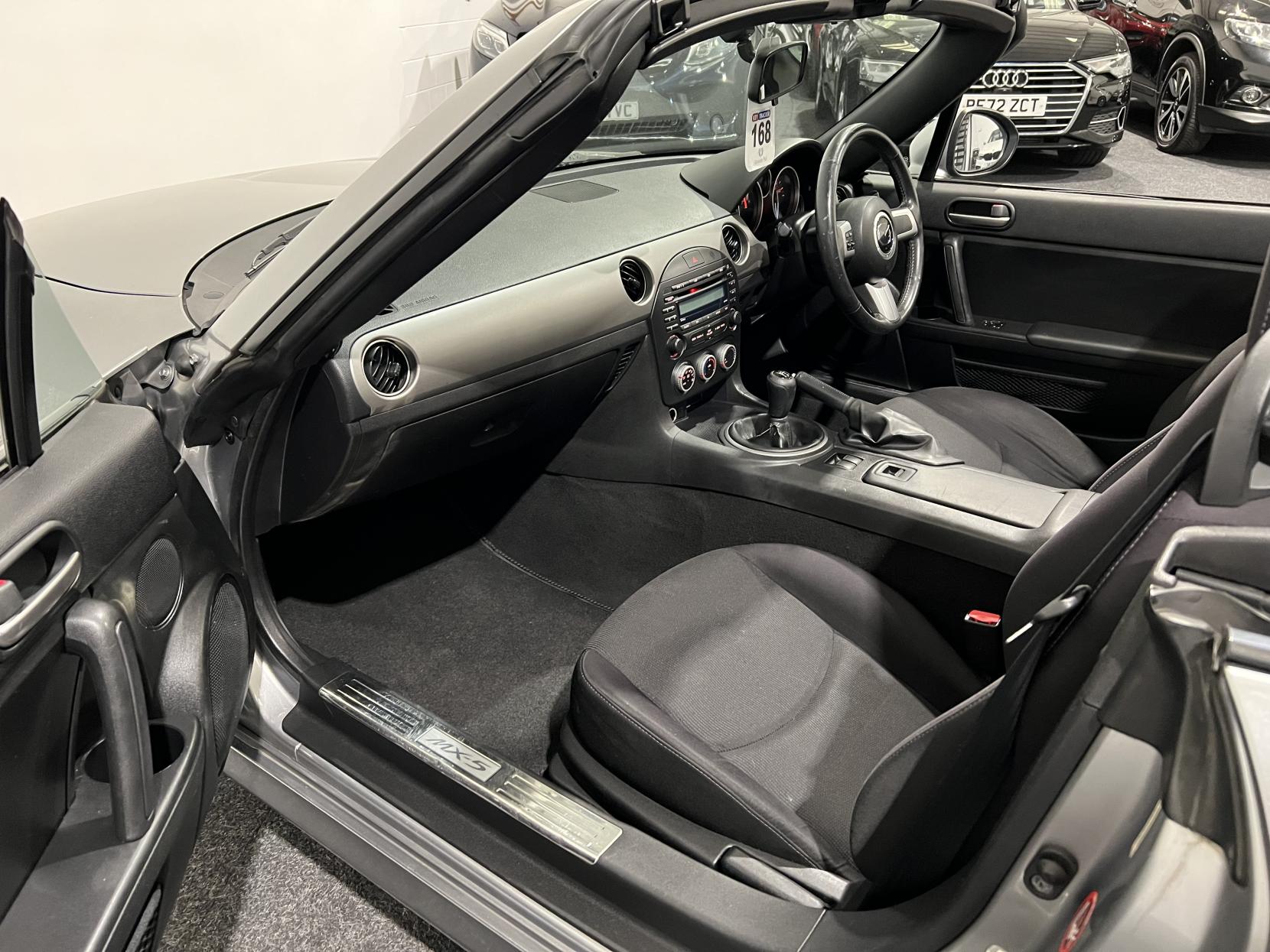 Mazda MX-5 1.8i SE Convertible 2dr Petrol Manual Euro 4 (126 ps)