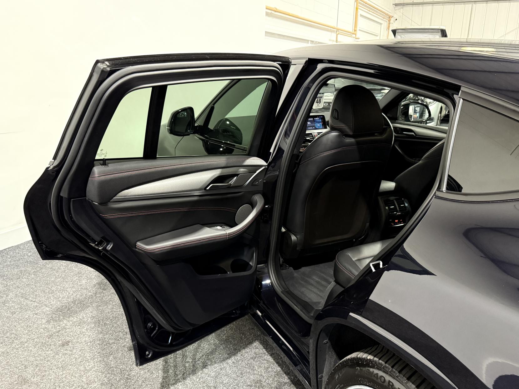 BMW X4 3.0 M40d SUV 5dr Diesel Auto xDrive Euro 6 (s/s) (326 ps)