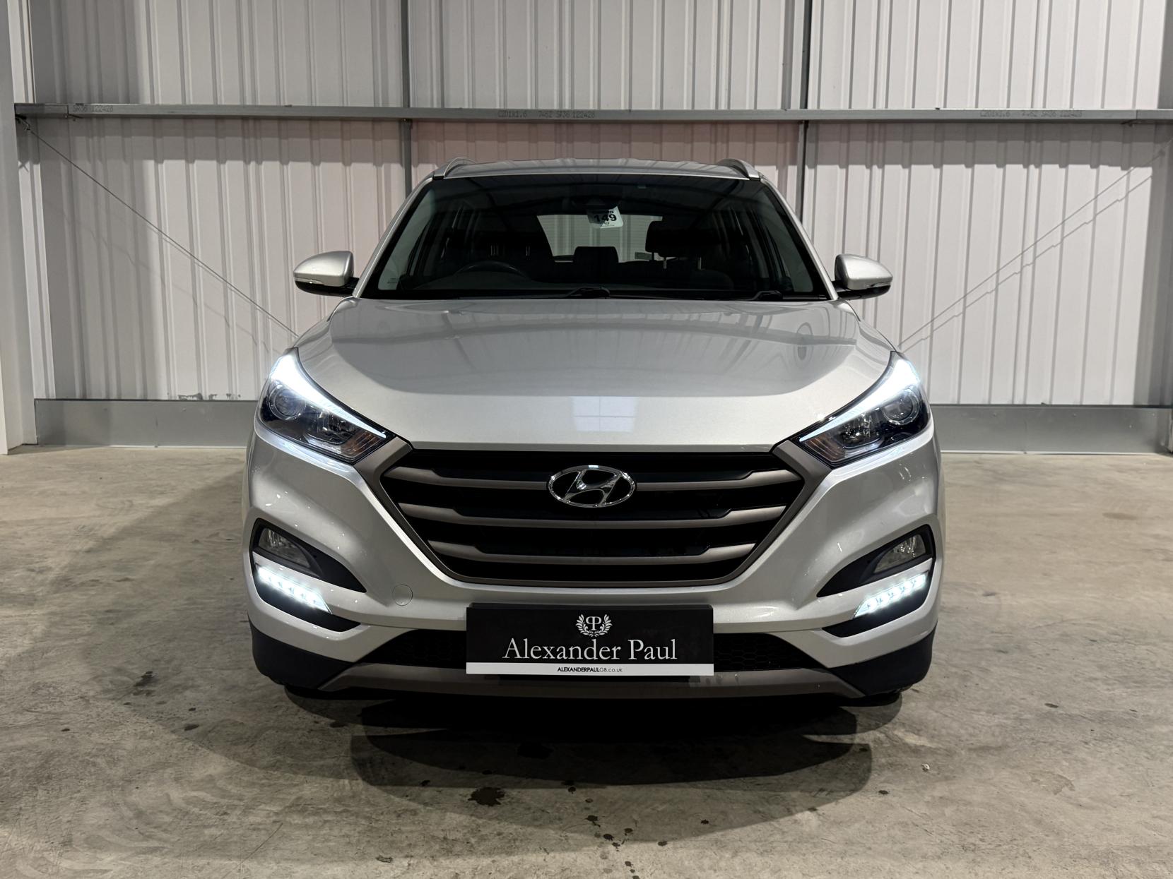 Hyundai TUCSON 1.7 CRDi Blue Drive SE SUV 5dr Diesel DCT Euro 6 (s/s) (141 ps)