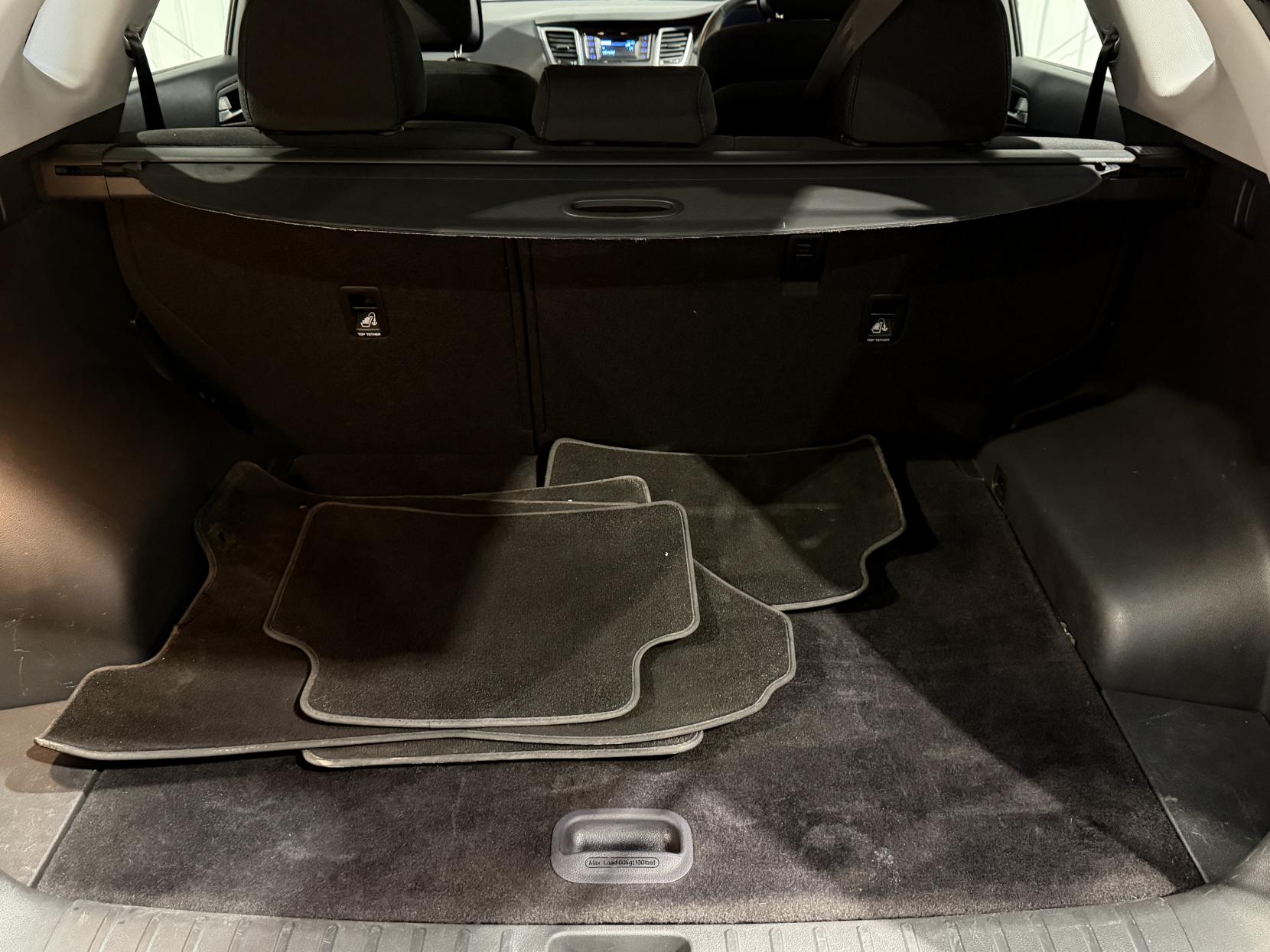 Hyundai TUCSON 1.7 CRDi Blue Drive SE SUV 5dr Diesel DCT Euro 6 (s/s) (141 ps)