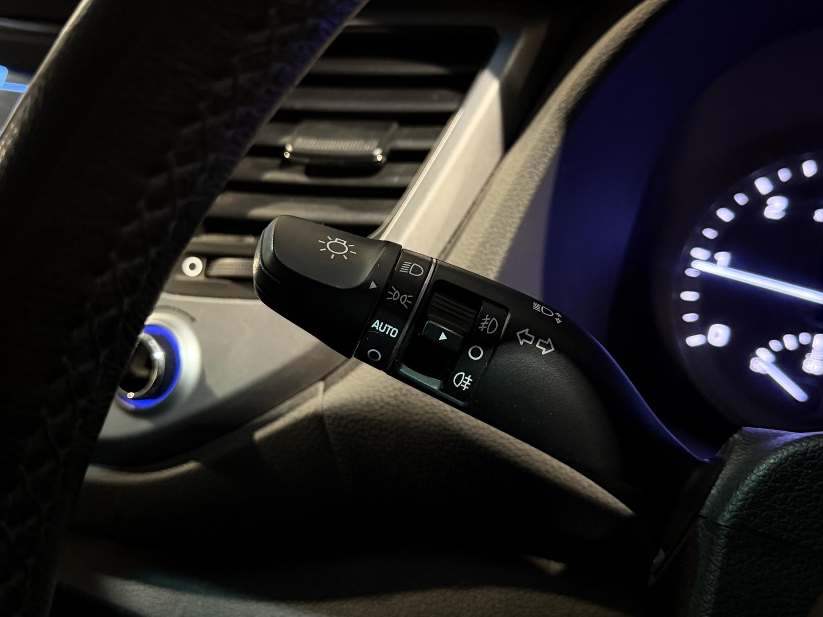 Hyundai TUCSON 1.7 CRDi Blue Drive SE SUV 5dr Diesel DCT Euro 6 (s/s) (141 ps)