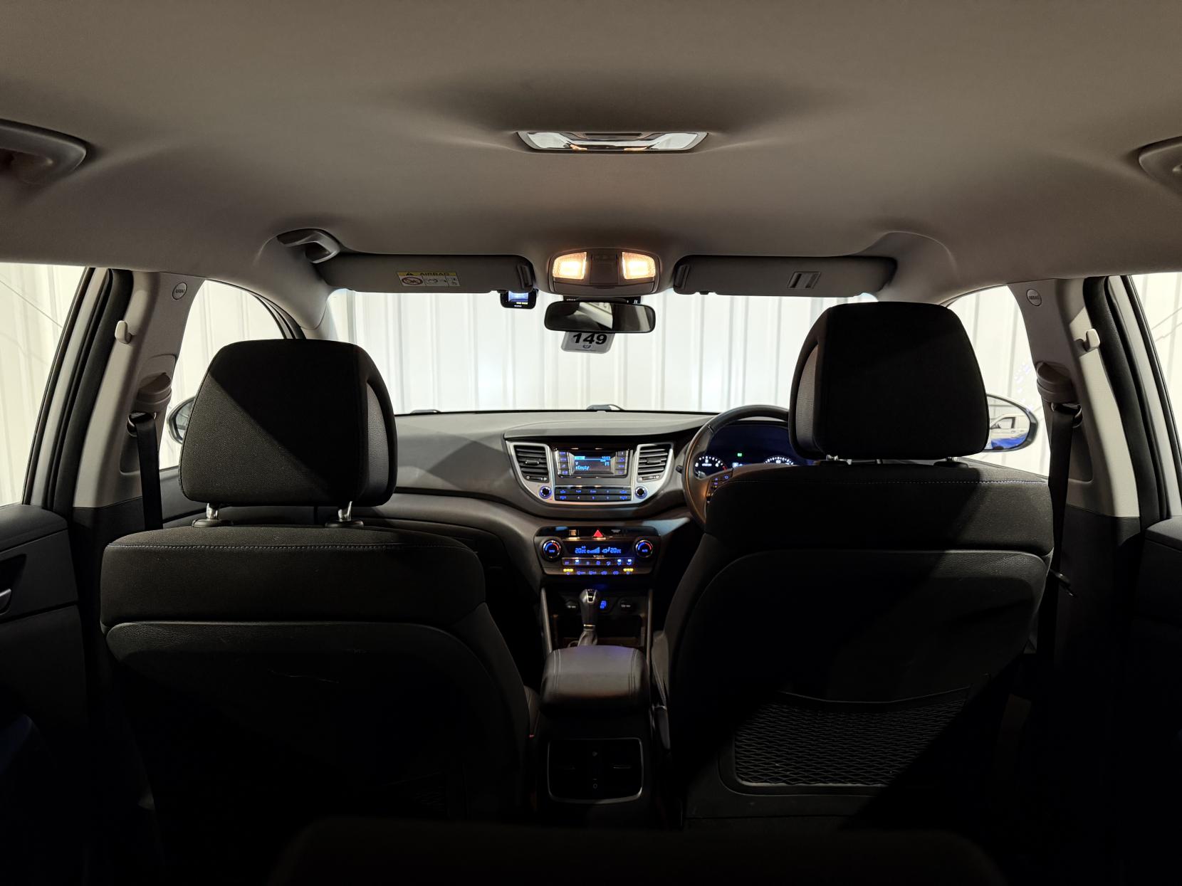 Hyundai TUCSON 1.7 CRDi Blue Drive SE SUV 5dr Diesel DCT Euro 6 (s/s) (141 ps)