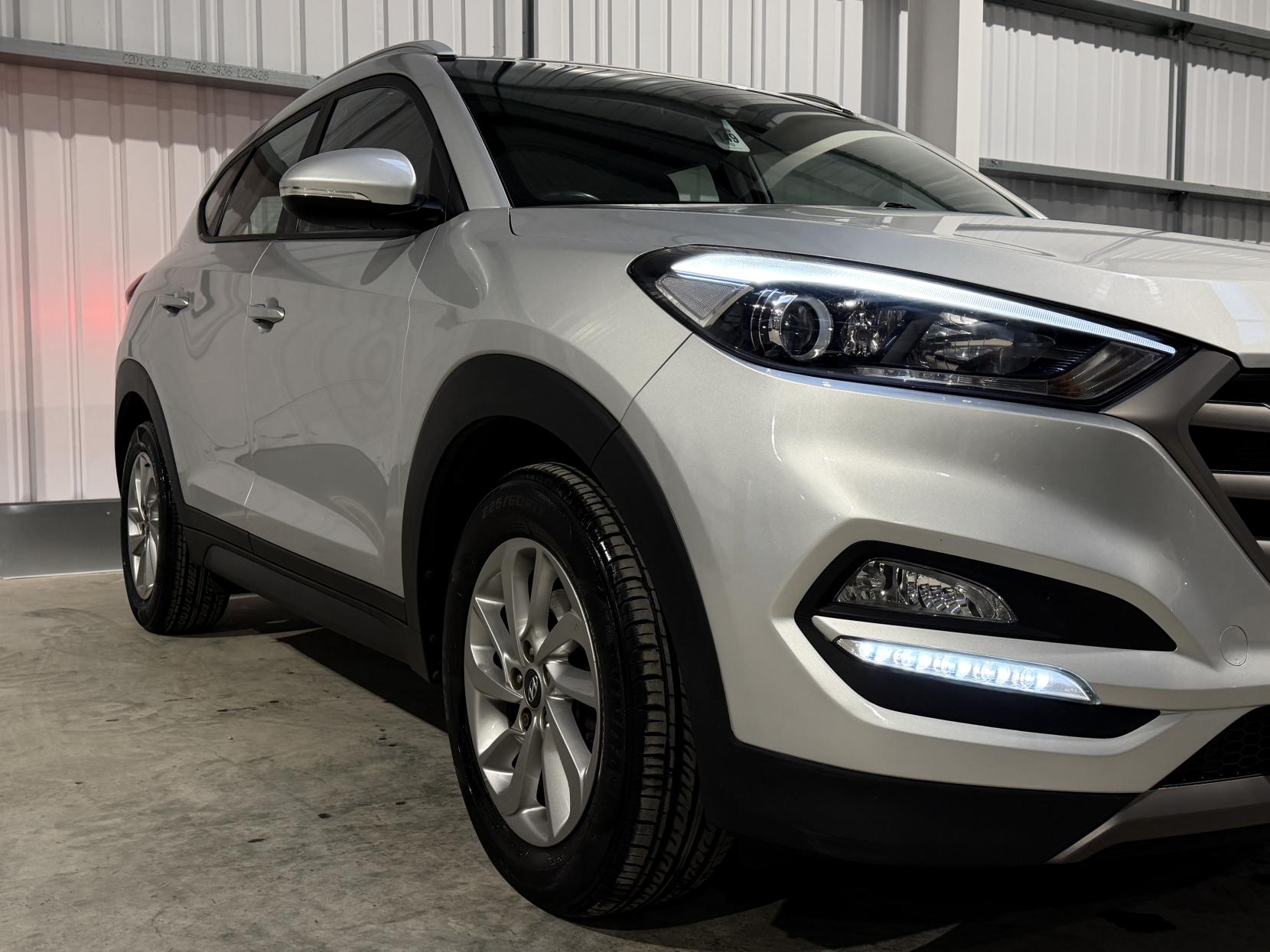 Hyundai TUCSON 1.7 CRDi Blue Drive SE SUV 5dr Diesel DCT Euro 6 (s/s) (141 ps)