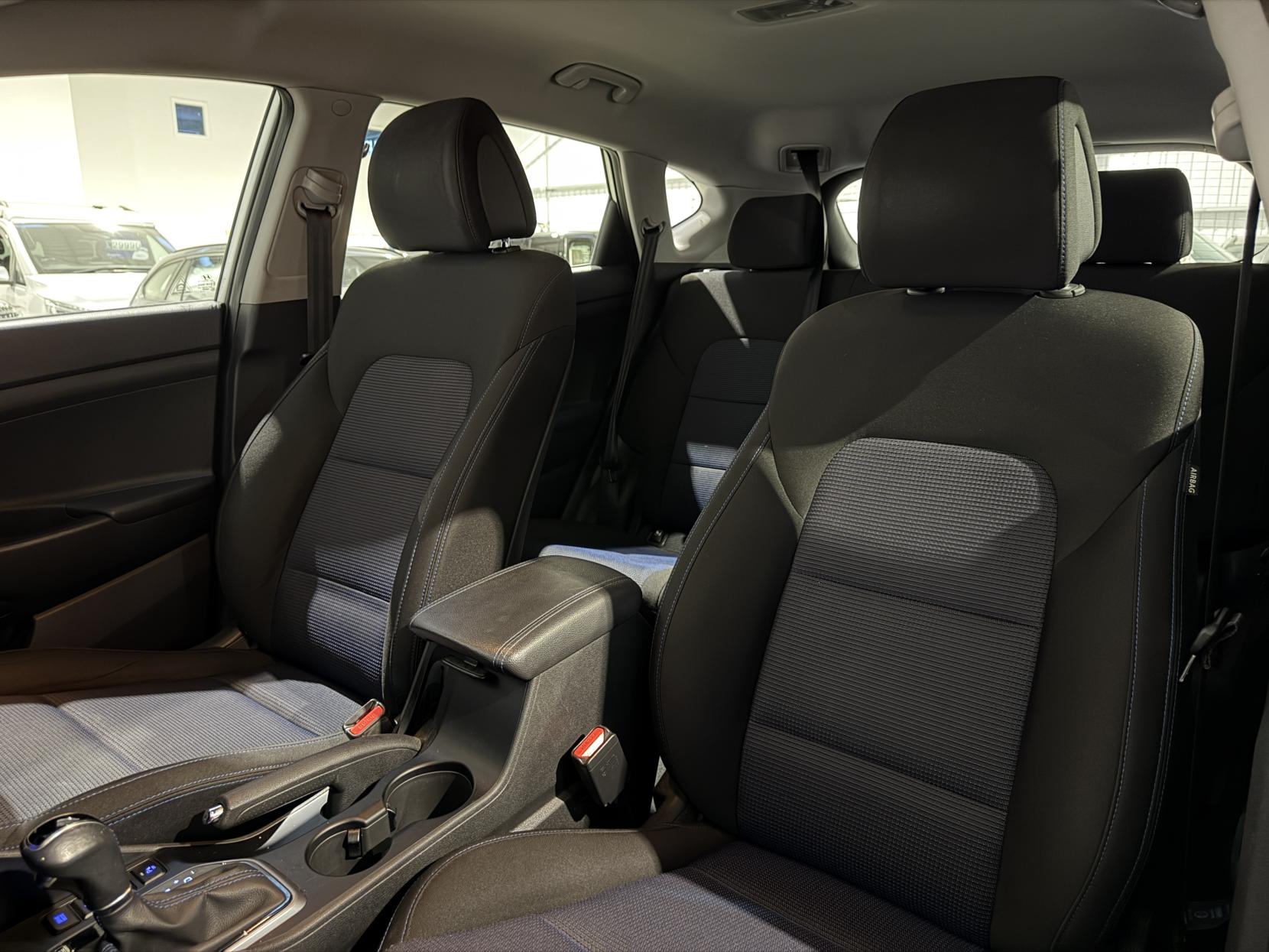 Hyundai TUCSON 1.7 CRDi Blue Drive SE SUV 5dr Diesel DCT Euro 6 (s/s) (141 ps)