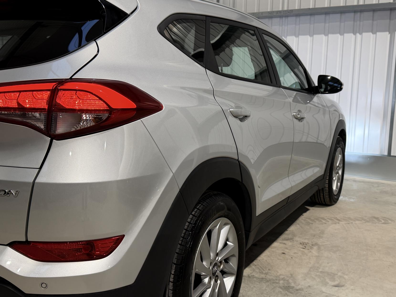Hyundai TUCSON 1.7 CRDi Blue Drive SE SUV 5dr Diesel DCT Euro 6 (s/s) (141 ps)
